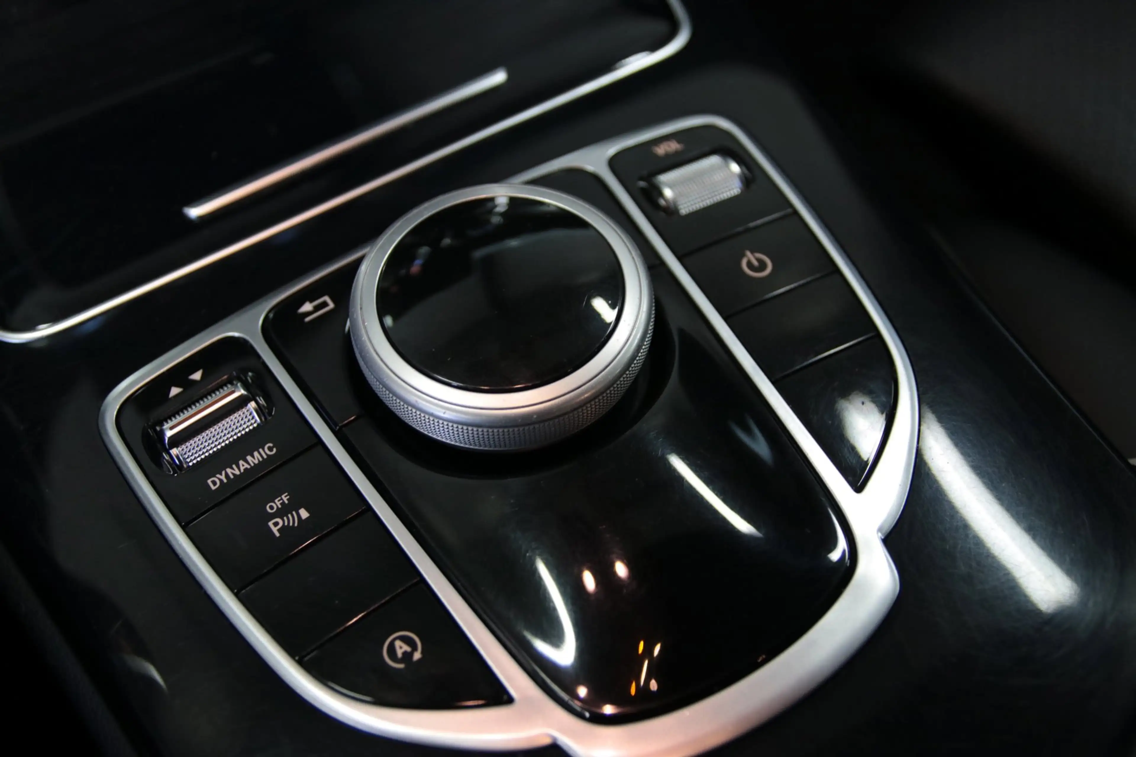 Mercedes-Benz C 180 Estate AMG-Line/ Origineel NL/ NAP/ Achteruitrijca — photo 30