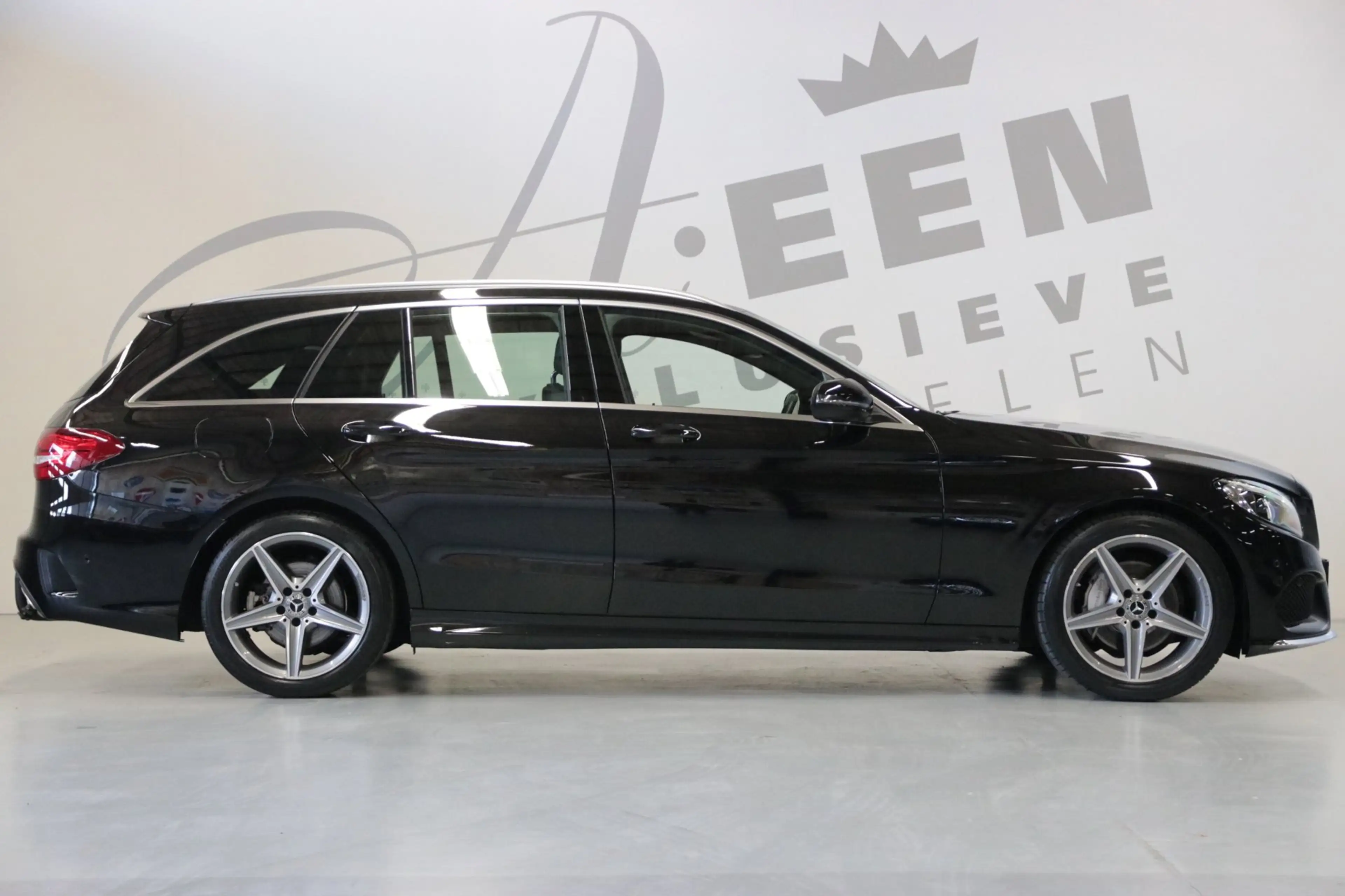 Mercedes-Benz C 180 Estate AMG-Line/ Origineel NL/ NAP/ Achteruitrijca — photo 10