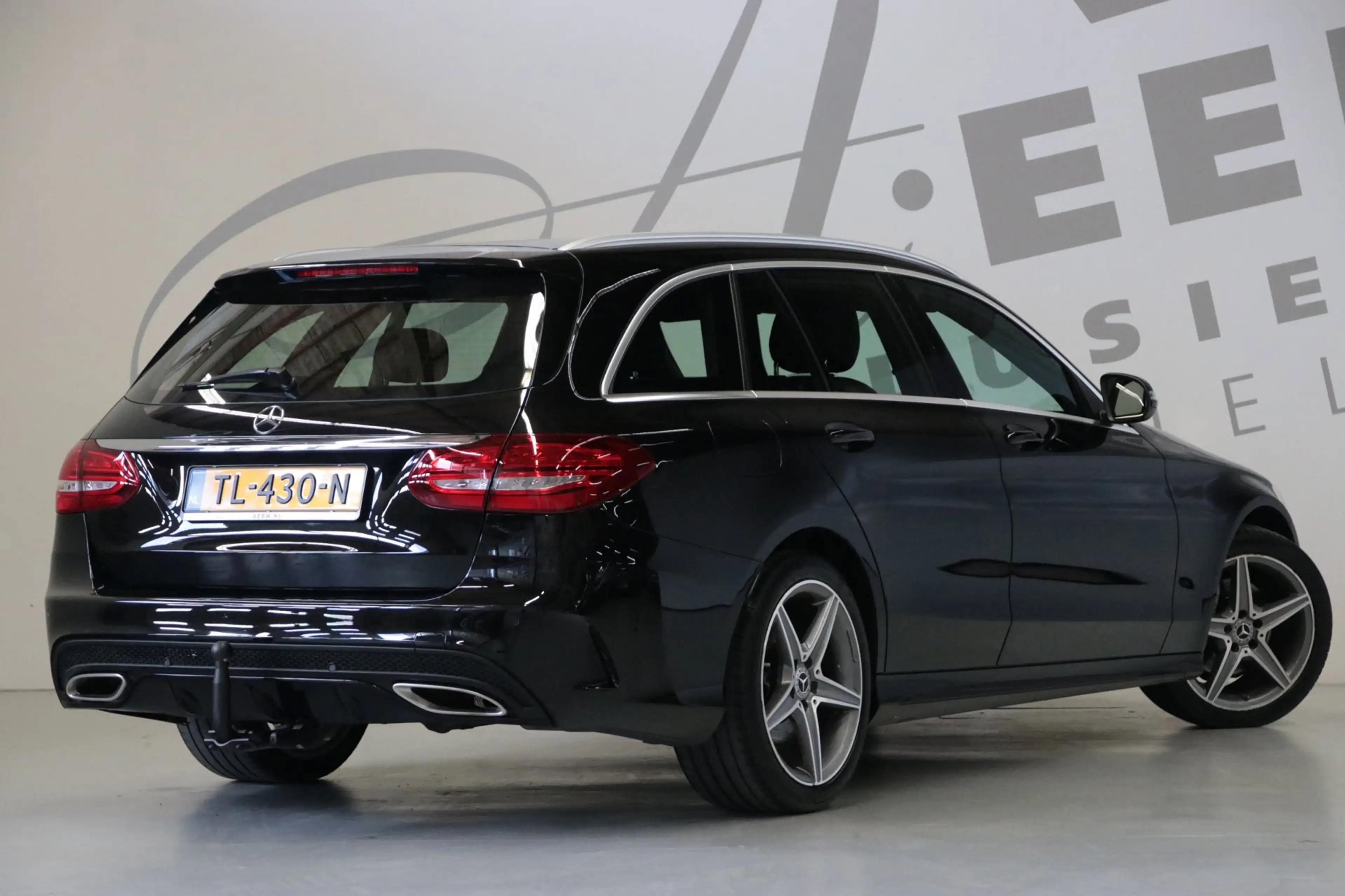 Mercedes-Benz C 180 Estate AMG-Line/ Origineel NL/ NAP/ Achteruitrijca — photo 21