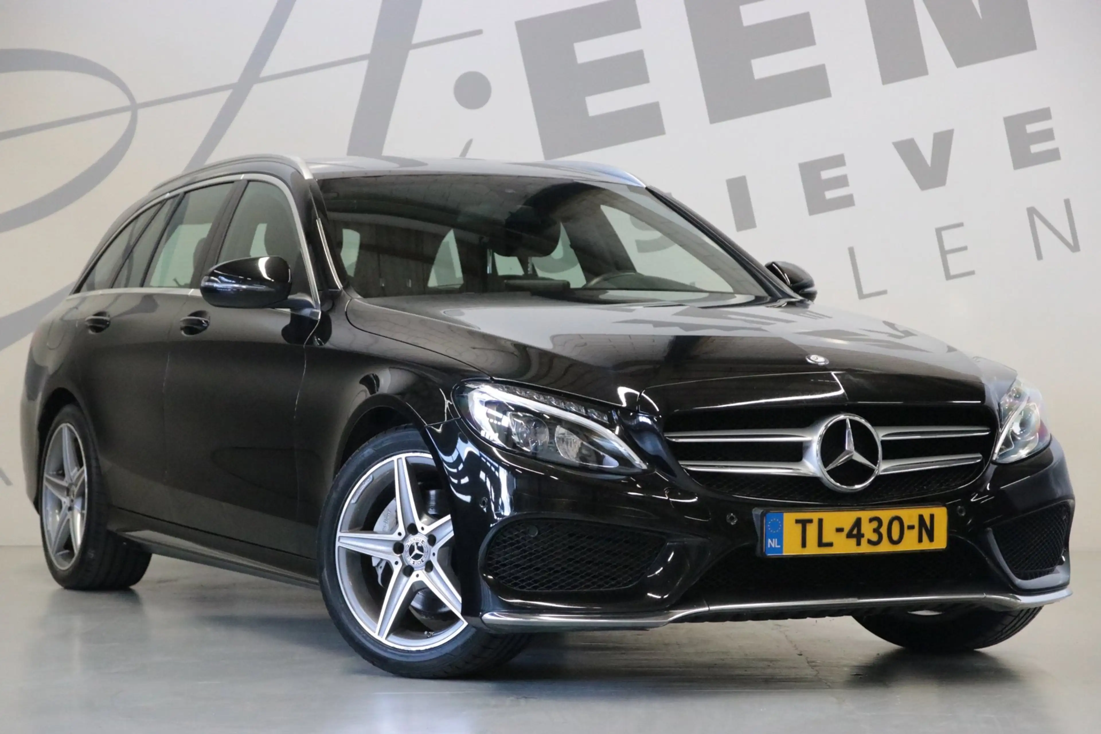 Mercedes-Benz C 180 Estate AMG-Line/ Origineel NL/ NAP/ Achteruitrijca — photo 4