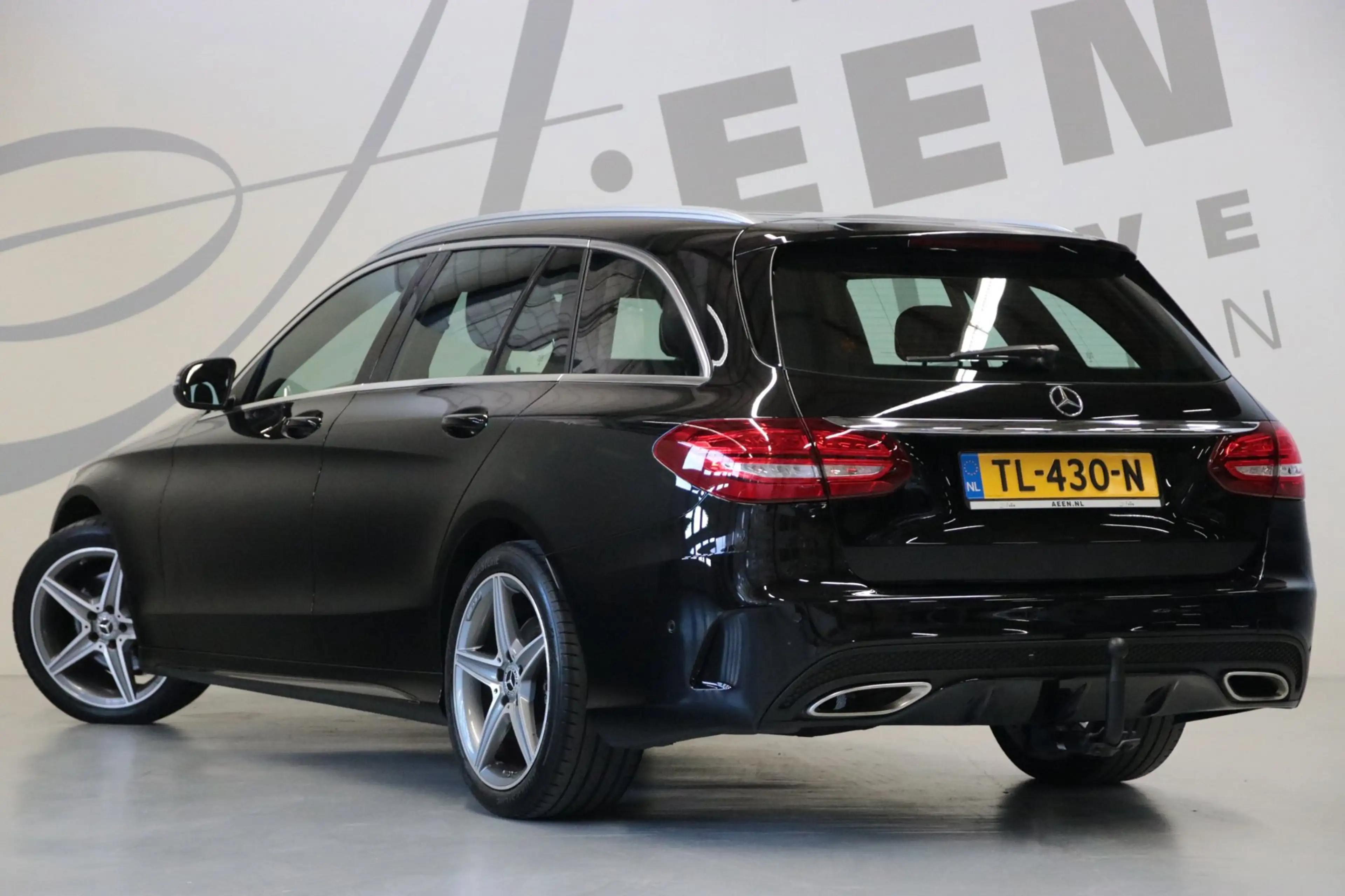 Mercedes-Benz C 180 Estate AMG-Line/ Origineel NL/ NAP/ Achteruitrijca — photo 24
