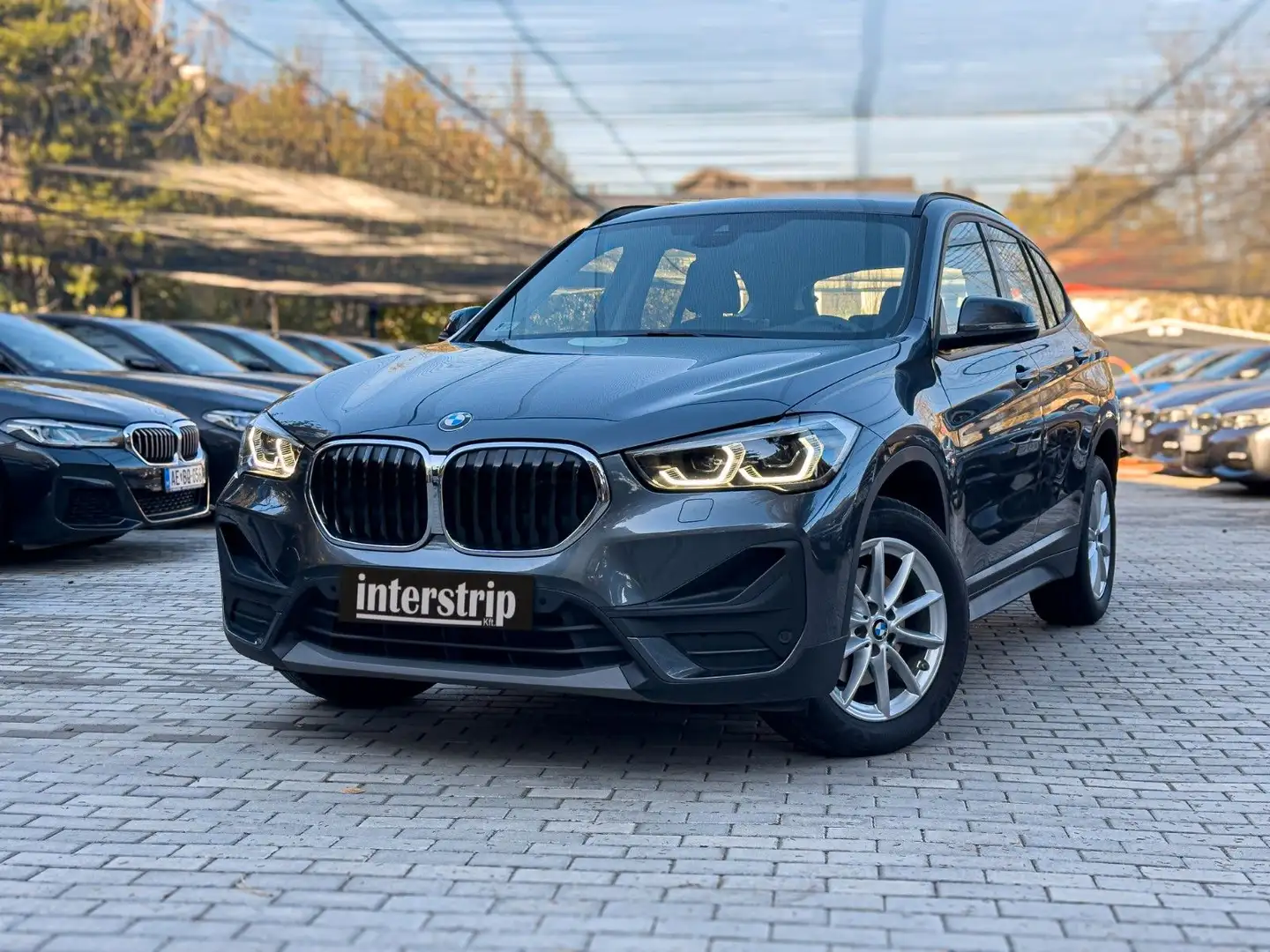 BMW X1 18d ADVANTAGE.LED.PARKASS.KAMERA.SHZ. Gris - 1