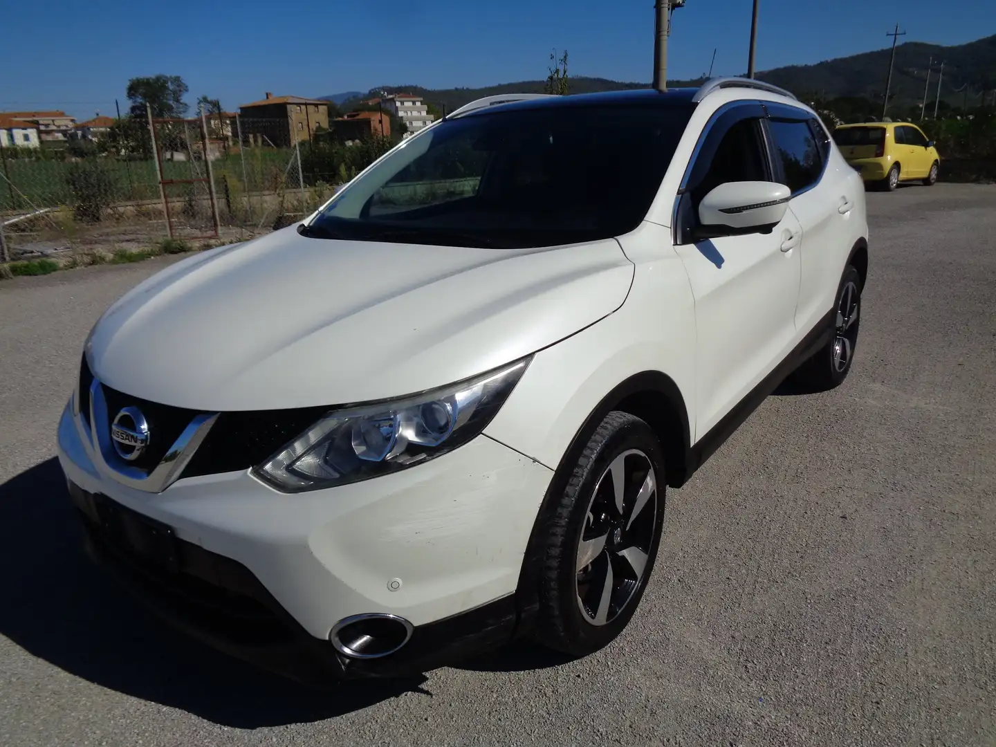 Nissan Qashqai Qashqai II 2014 1.5 dci Tekna 110cv Blanc - 2