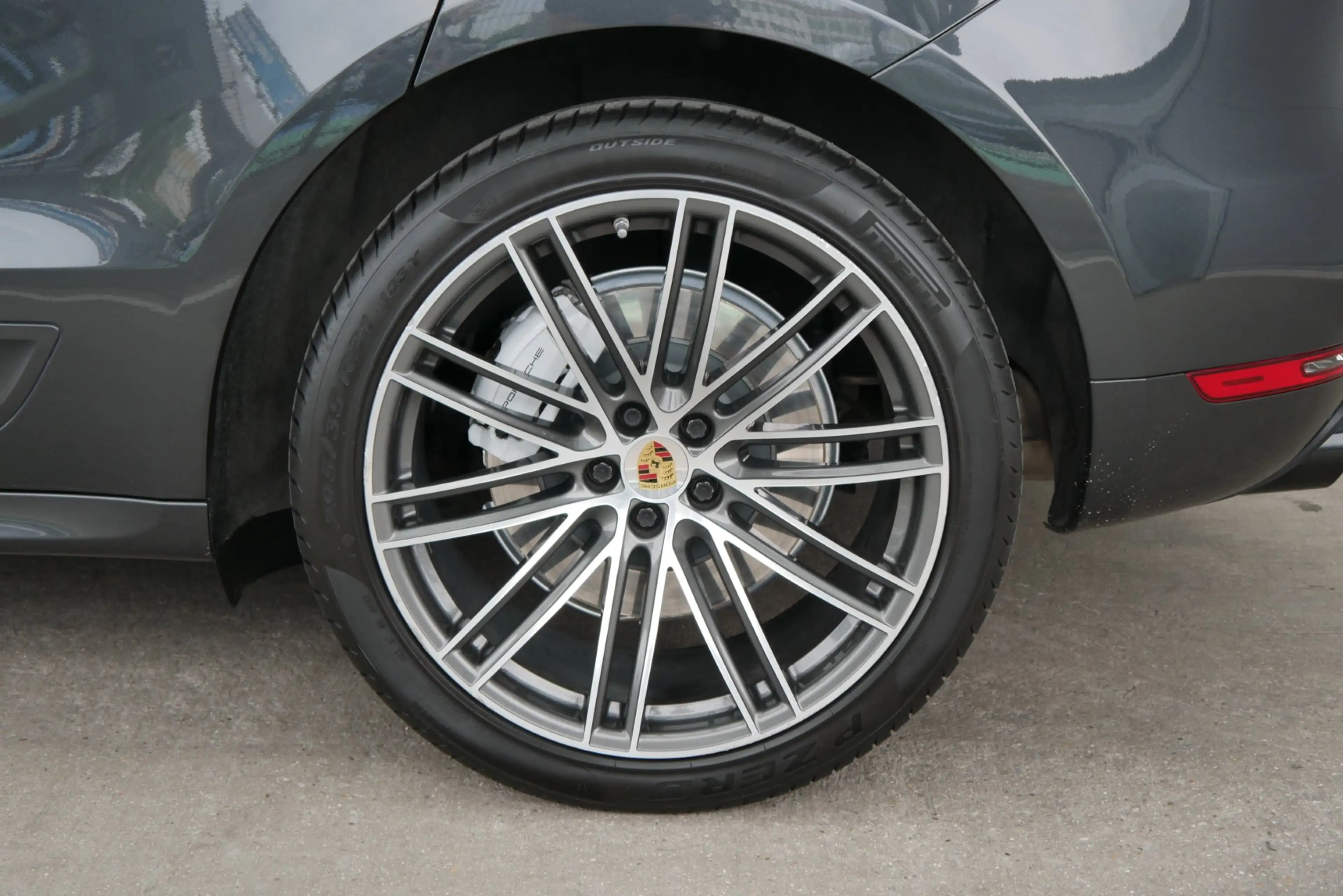 Porsche Macan Turbo II *Luftfederung/ACC/Sitzlüftung/BOSE/Memorysitz/Navi* — photo 4