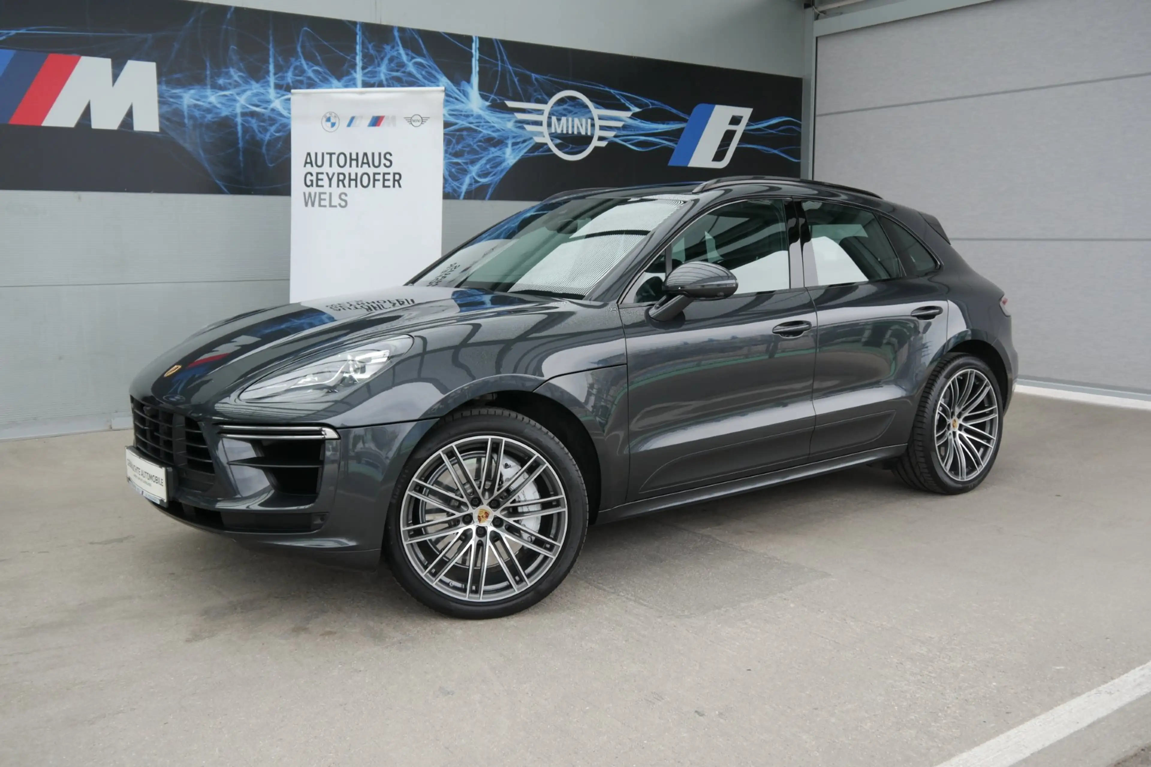 Porsche Macan Turbo II *Luftfederung/ACC/Sitzlüftung/BOSE/Memorysitz/Navi* — photo 3