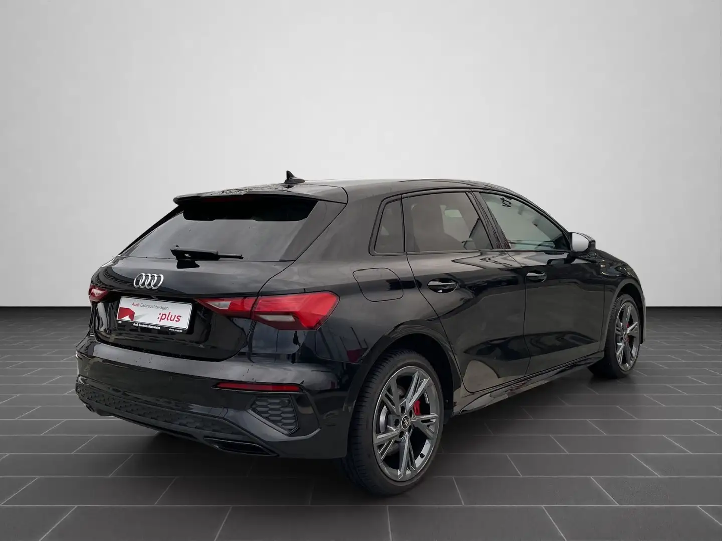 Audi A3 45 TFSIe S-Tro S-Line B&O ACC RFK Schwarz - 2