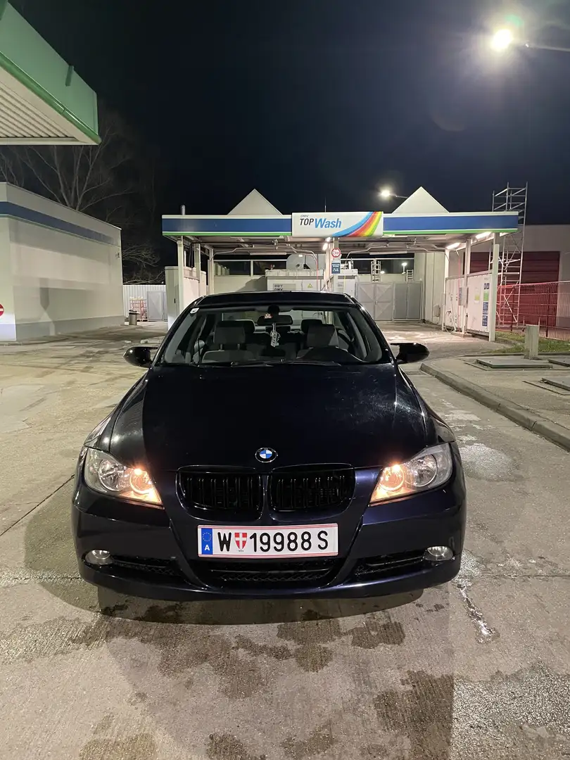 BMW 320 E90 320D - 2