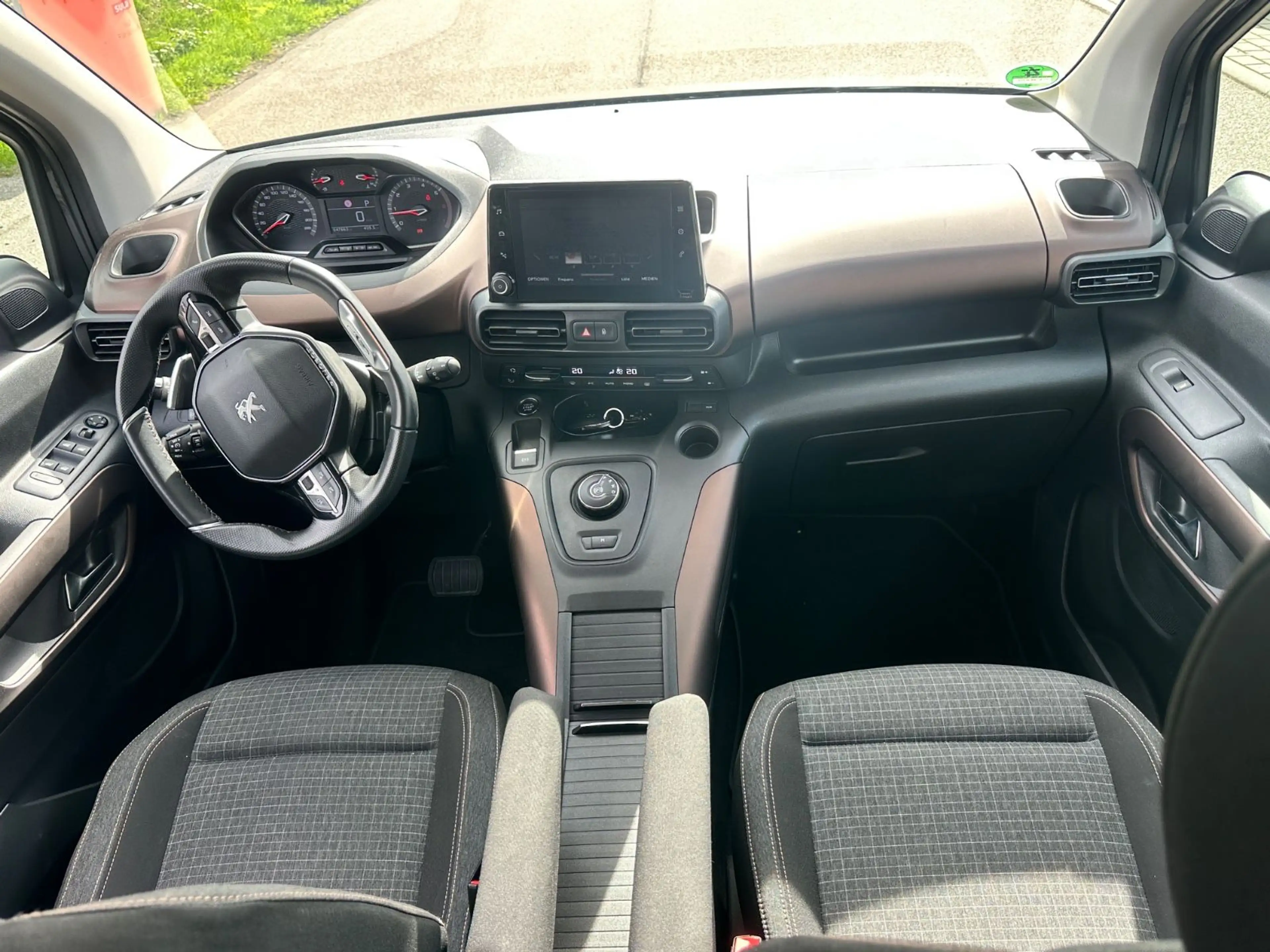 Peugeot Rifter Allure L2 GT Line Aut. *AHK*LED*1.Hand* — photo 7