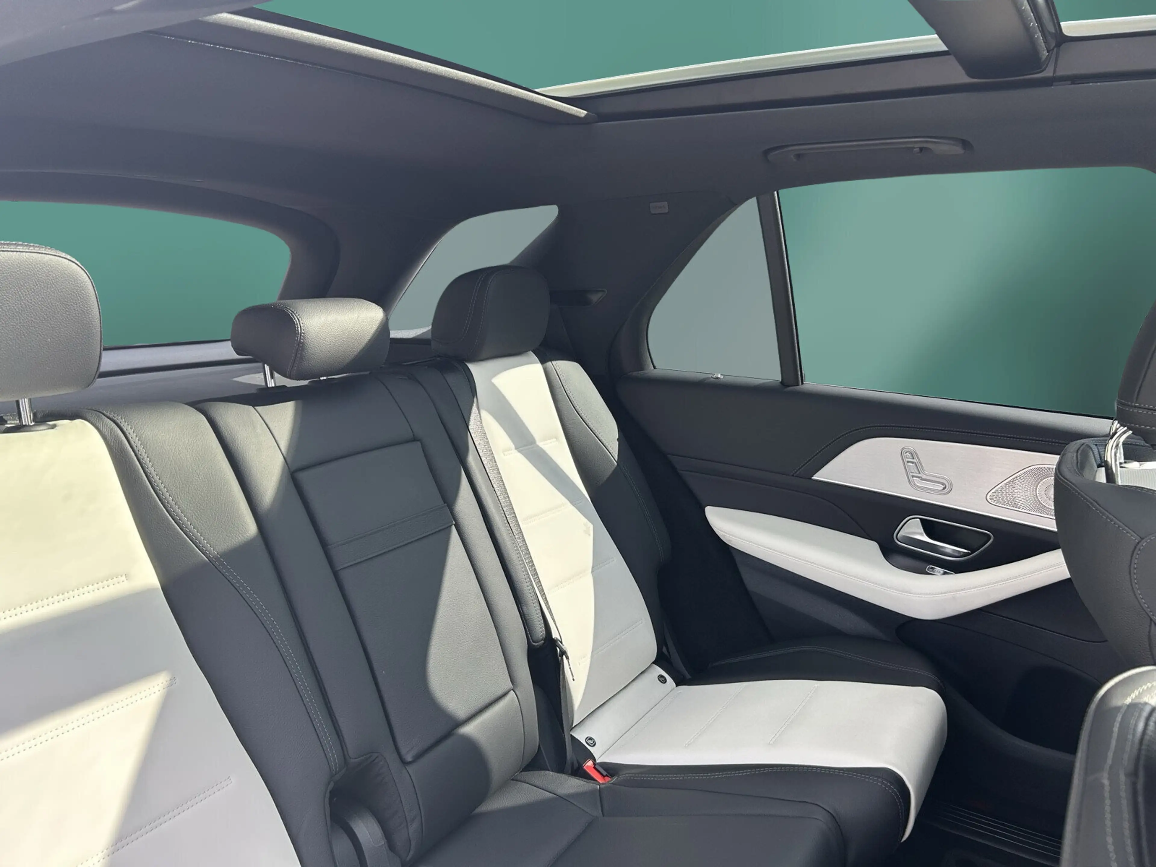 Mercedes-Benz GLE 350 GLE 350 de 4M AMG*PANO*360*BURM*DISTR*AIRM*HUD* — photo 12