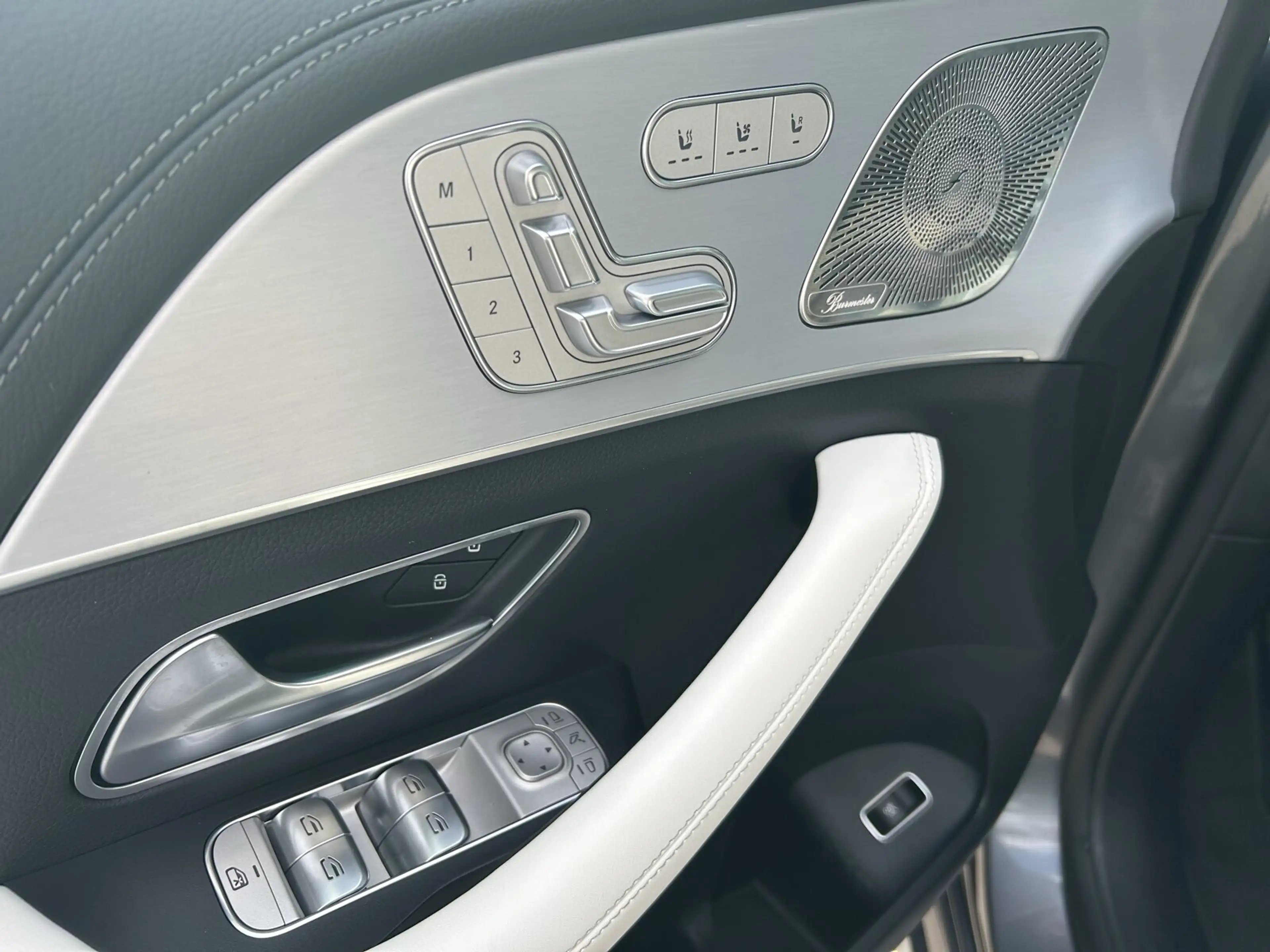 Mercedes-Benz GLE 350 GLE 350 de 4M AMG*PANO*360*BURM*DISTR*AIRM*HUD* — photo 15
