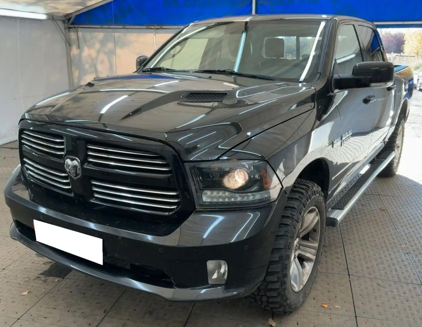Dodge RAM 1500 5,7 V8 4x4 *Unfallfrei*LPG-Gaß Anlage* Schwarz - 1