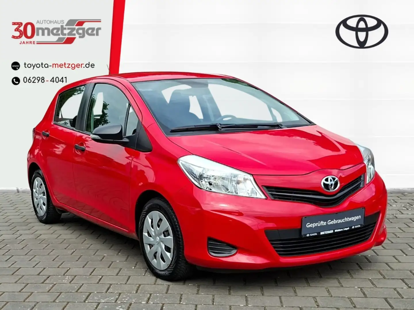 Toyota Yaris 1.3 +Klima +ESP +ABS +Radio +Multifunktionslenkrad Roşu - 1