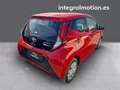 Toyota Aygo 70 x-play Rojo - thumbnail 3