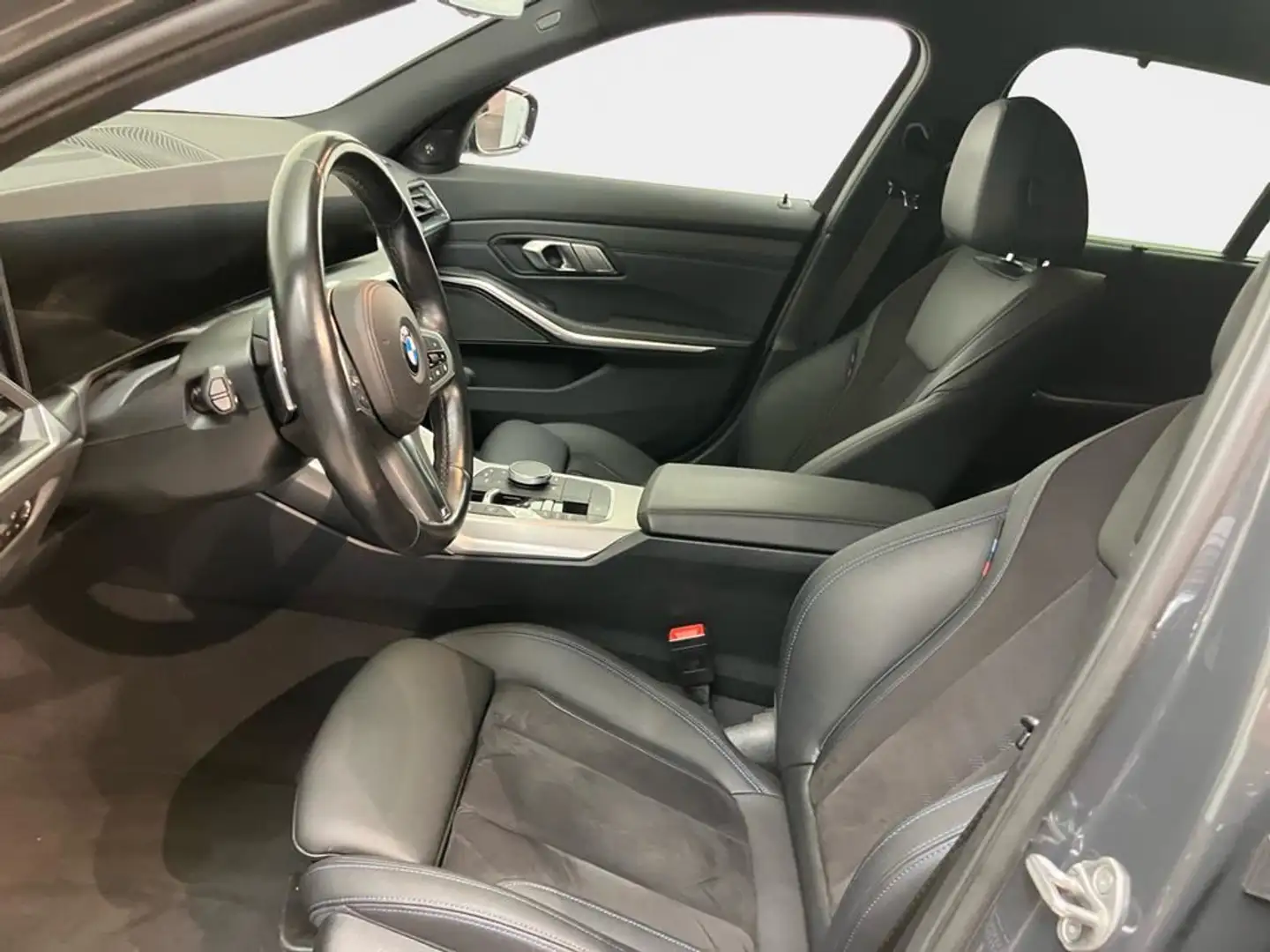 BMW 320 M Sport Grau - 1