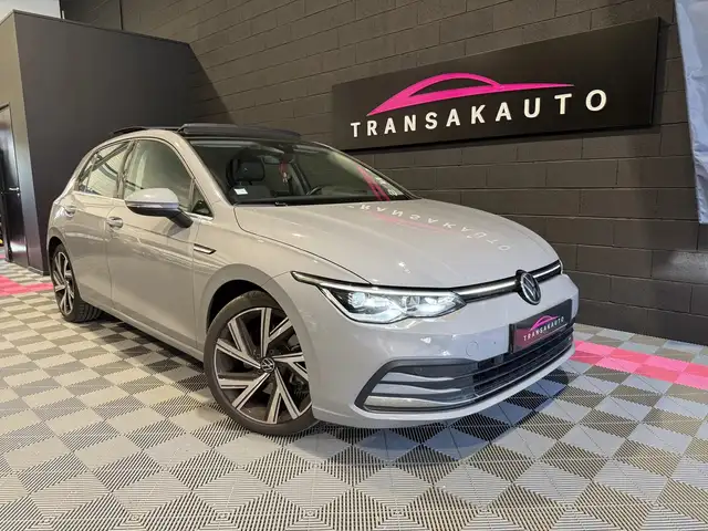 Volkswagen Golf VIII Style 1.5 eTSI 150ch Suivi VW Toit Ouvrant Harman Kardon Affichage te Haute ges electriques memoire