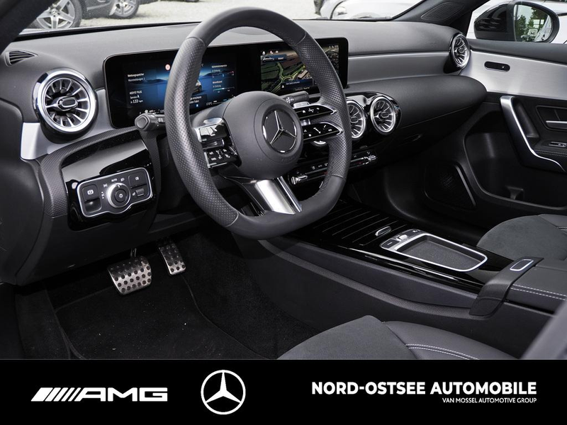 Mercedes-Benz A 200 AMG EDITION ADV.+ KAM PANO MBUX NIGHT — photo 7