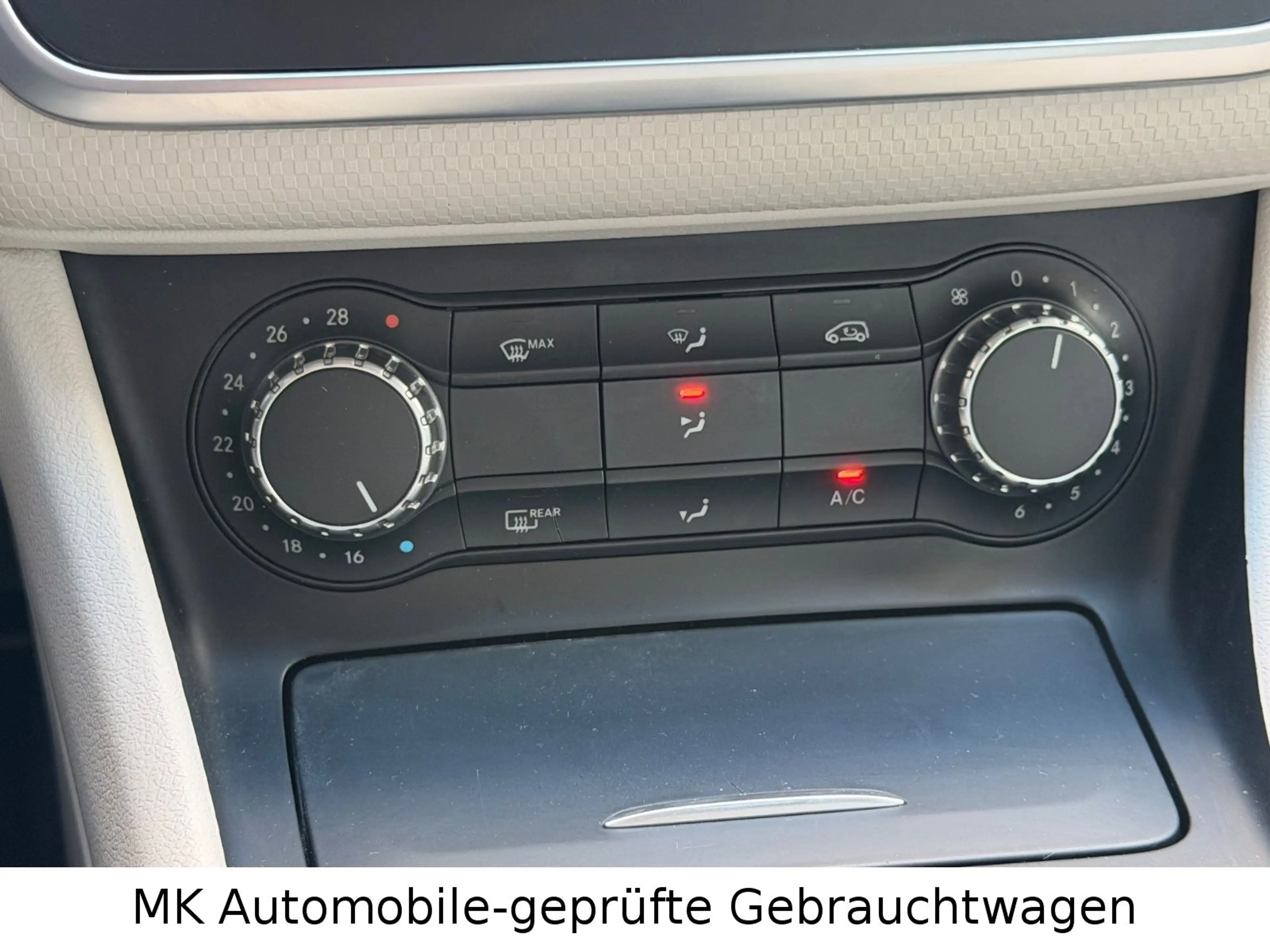 Mercedes-Benz A 180 A A 180 BlueEfficiency*AUTOMATIK** — photo 19