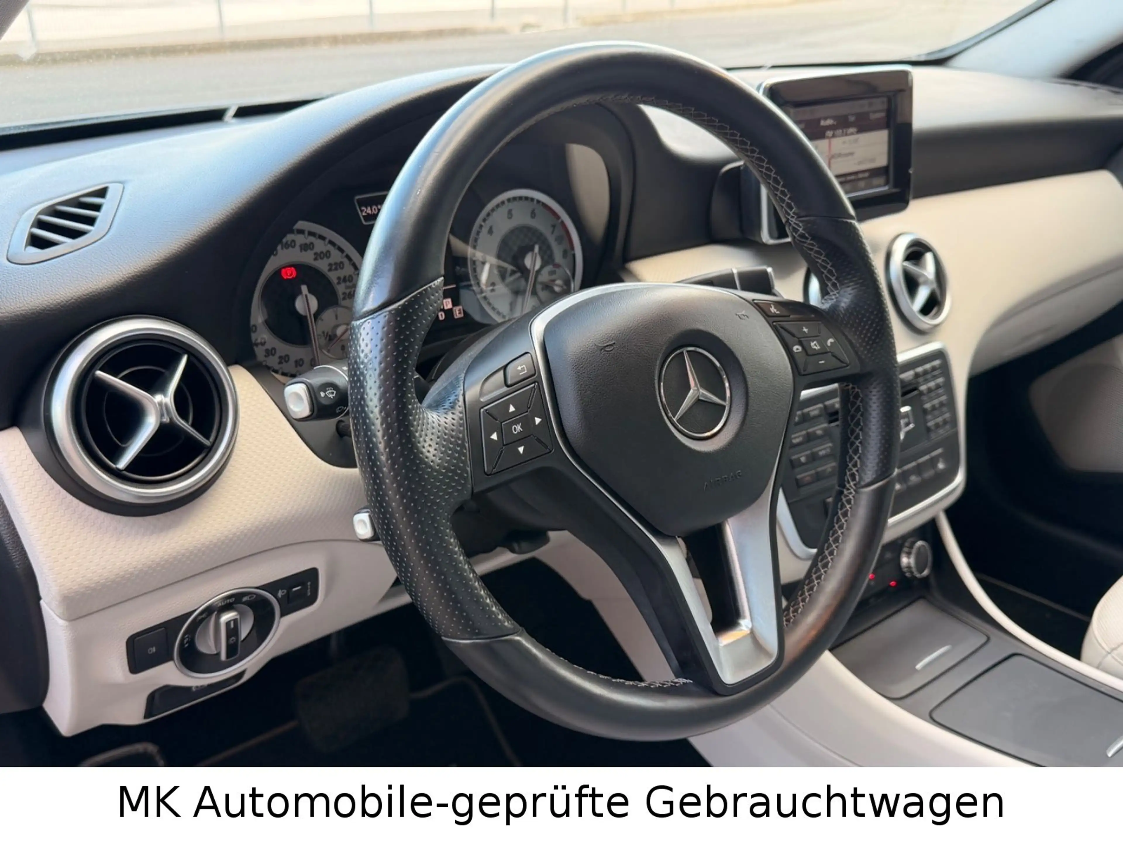 Mercedes-Benz A 180 A A 180 BlueEfficiency*AUTOMATIK** — photo 11