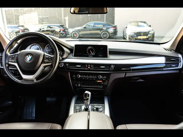 BMW X5 view 15