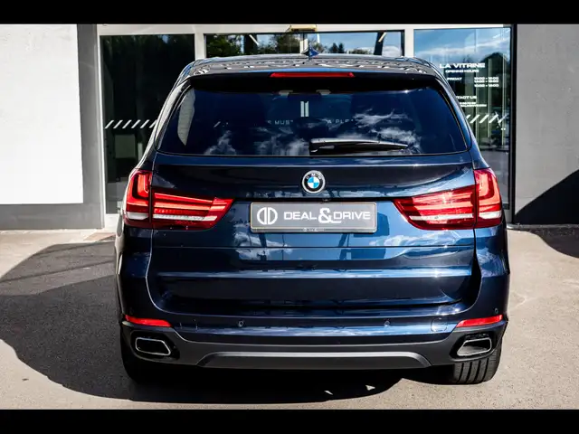 BMW X5 view 4