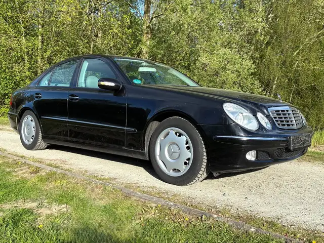 Mercedes-Benz E 320 E320 CDI Elegance Automatik Tüv=Neu! Euro4 1.Hd!