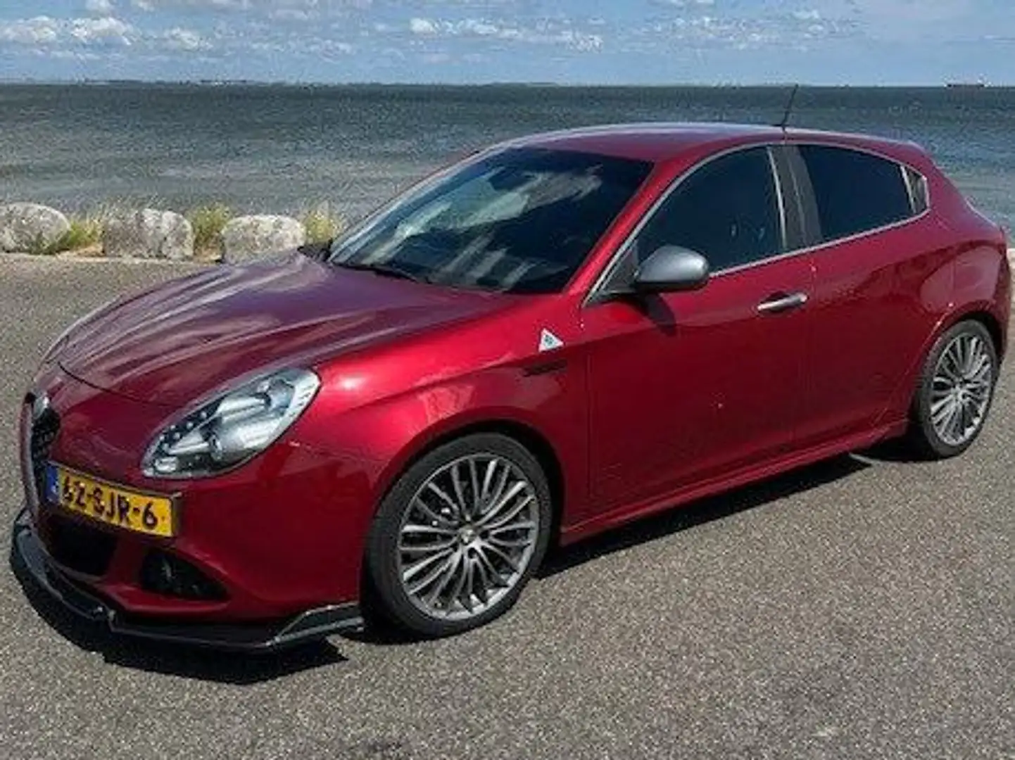 Alfa Romeo Giulietta Giulietta 1.4 T Distinctive Rood - 1