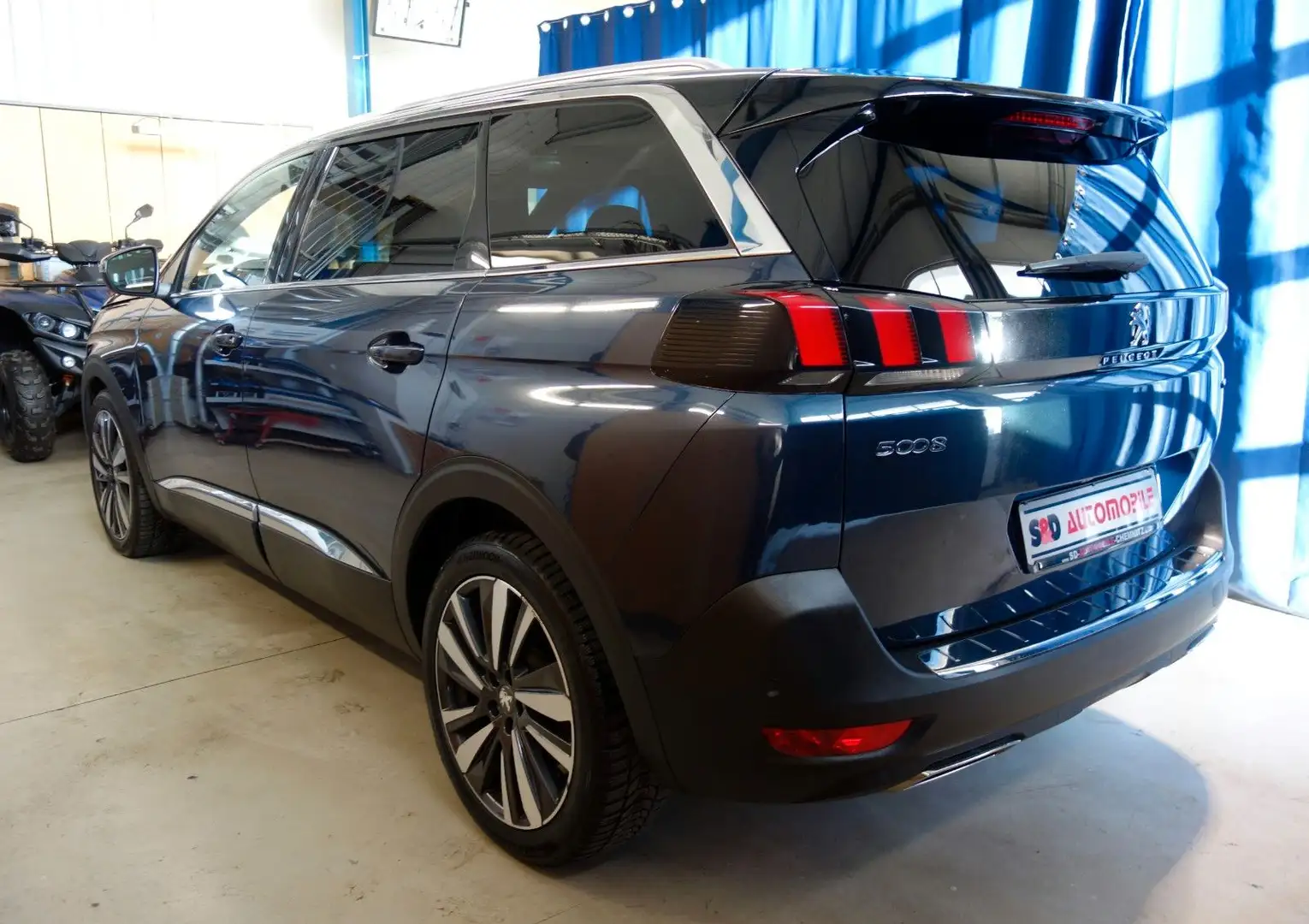 Peugeot 5008 Allure"MEGA AUSSTATUNG" Schwarz - 2
