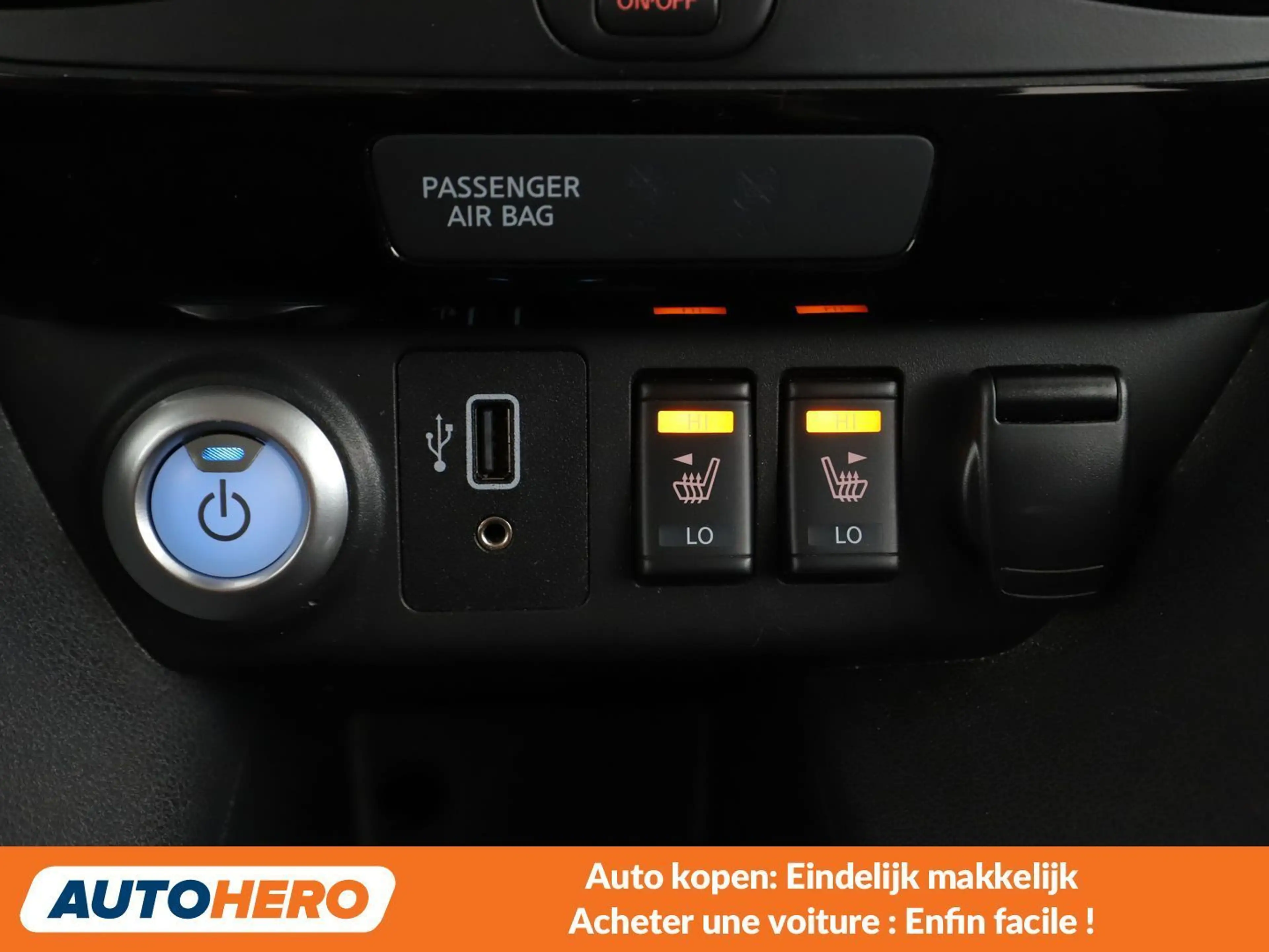 Nissan Leaf electric drive 160 kW N-Connecta — photo 10