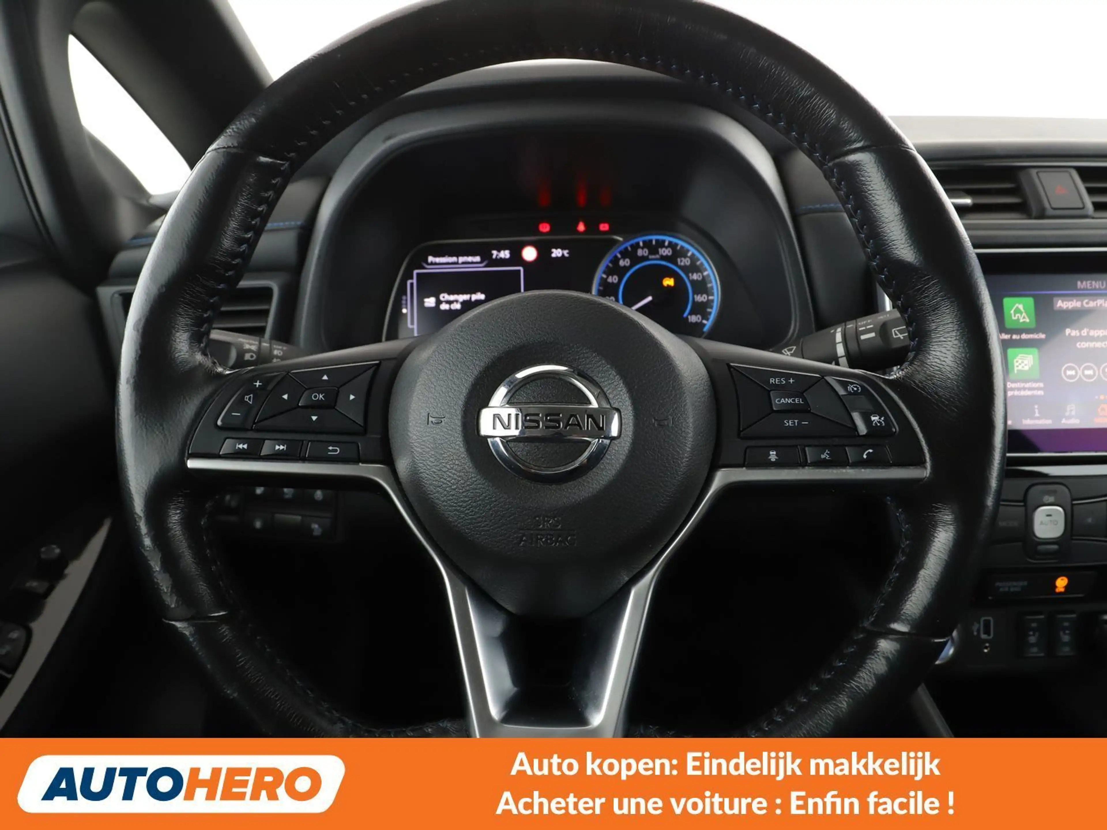 Nissan Leaf electric drive 160 kW N-Connecta — photo 5
