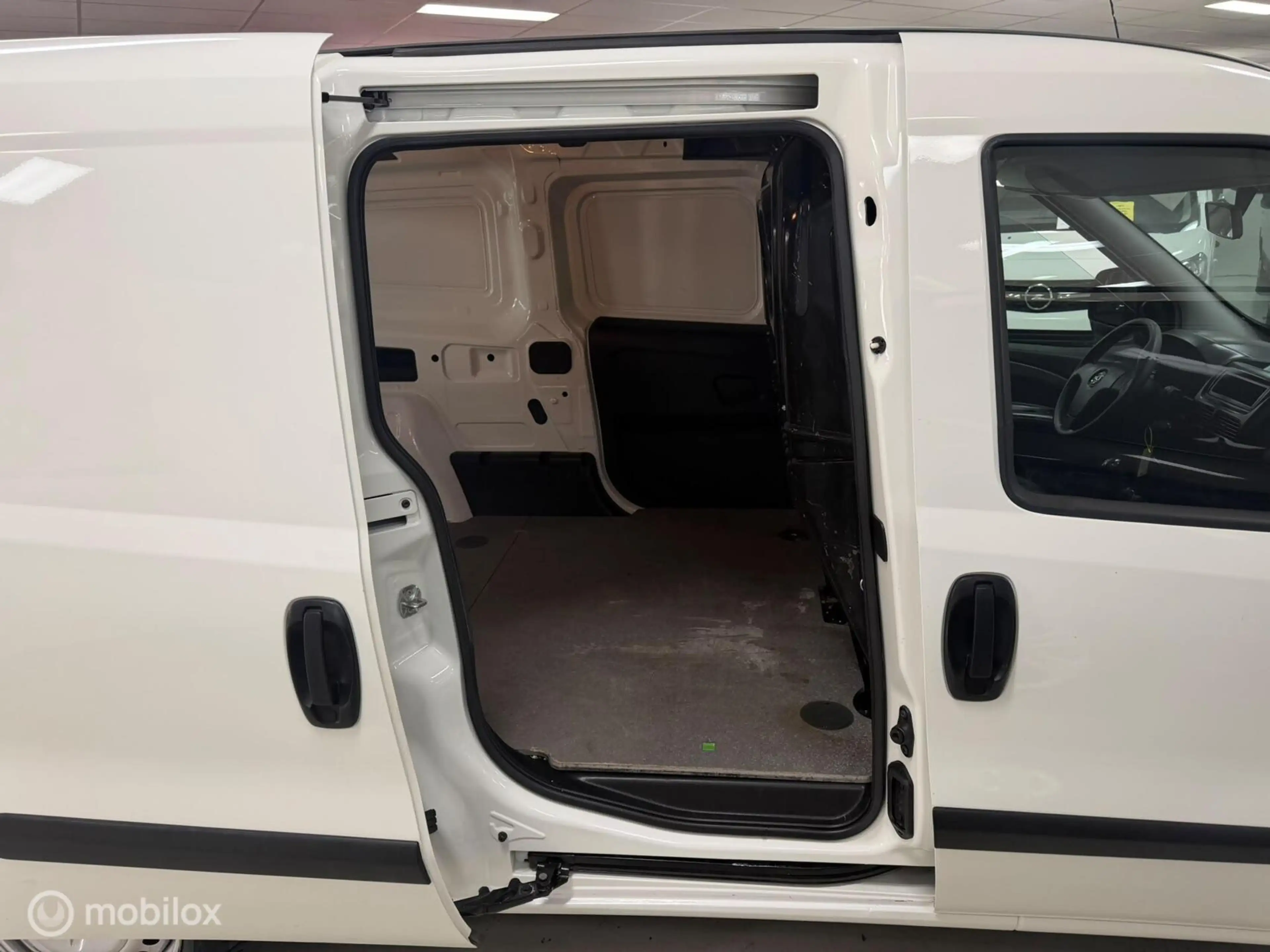 Opel Combo 1.3 CDTi L2H1 euro 6 2018 — photo 10