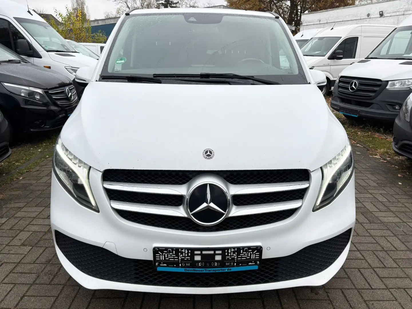 Mercedes-Benz V 220 V220 Lang 4 Matic|LED|DISTRO|2,5tAHK|STDHZ|SERV. Weiß - 2