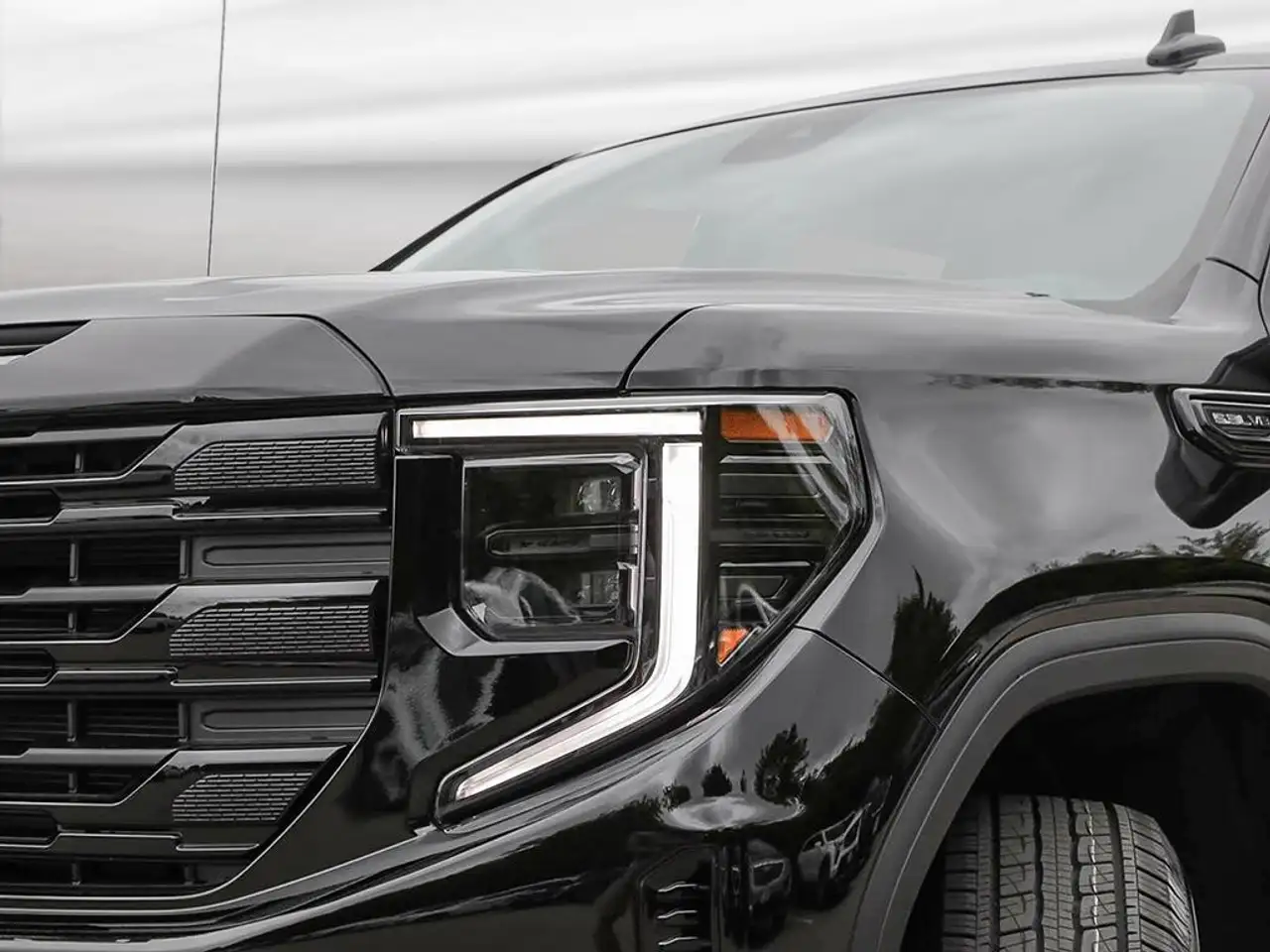 GMC Sierra 1500 снимка GMC Sierra 1500