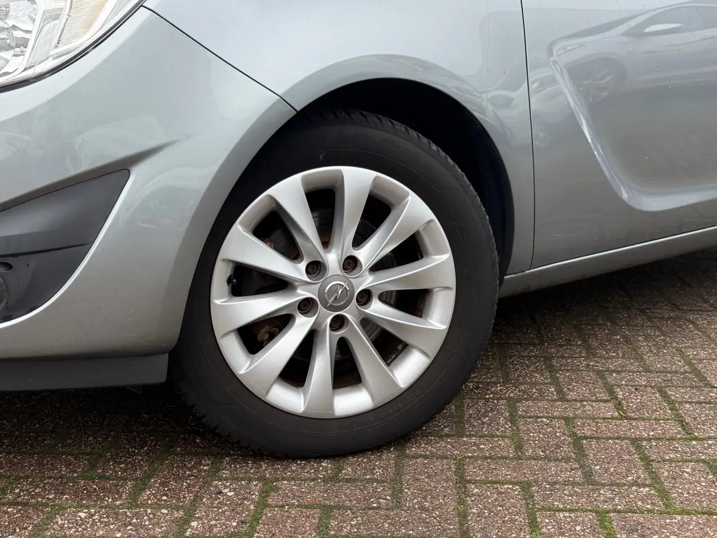 Opel Meriva 1.4 Turbo Color Edition Grijs - 2