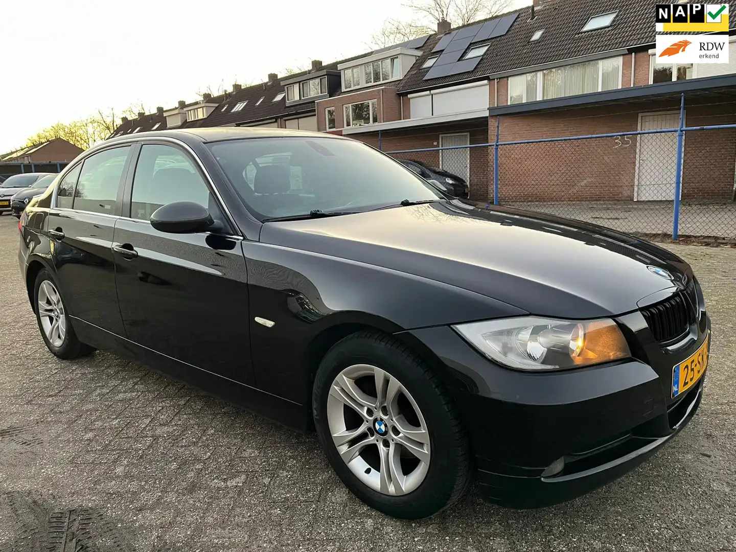 BMW 318 3-serie 318i 2.0 L 6-versn. LEES TEKST - airco - l Noir - 1