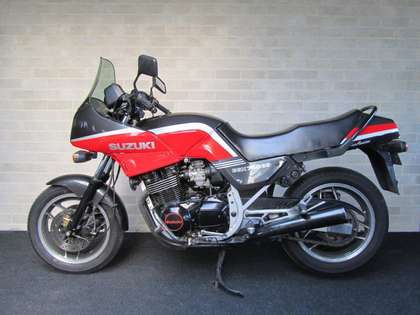 Suzuki GSX 750 Tour ES