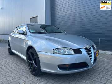 1.8 T.Spark Distinctive AIRCO LEDER