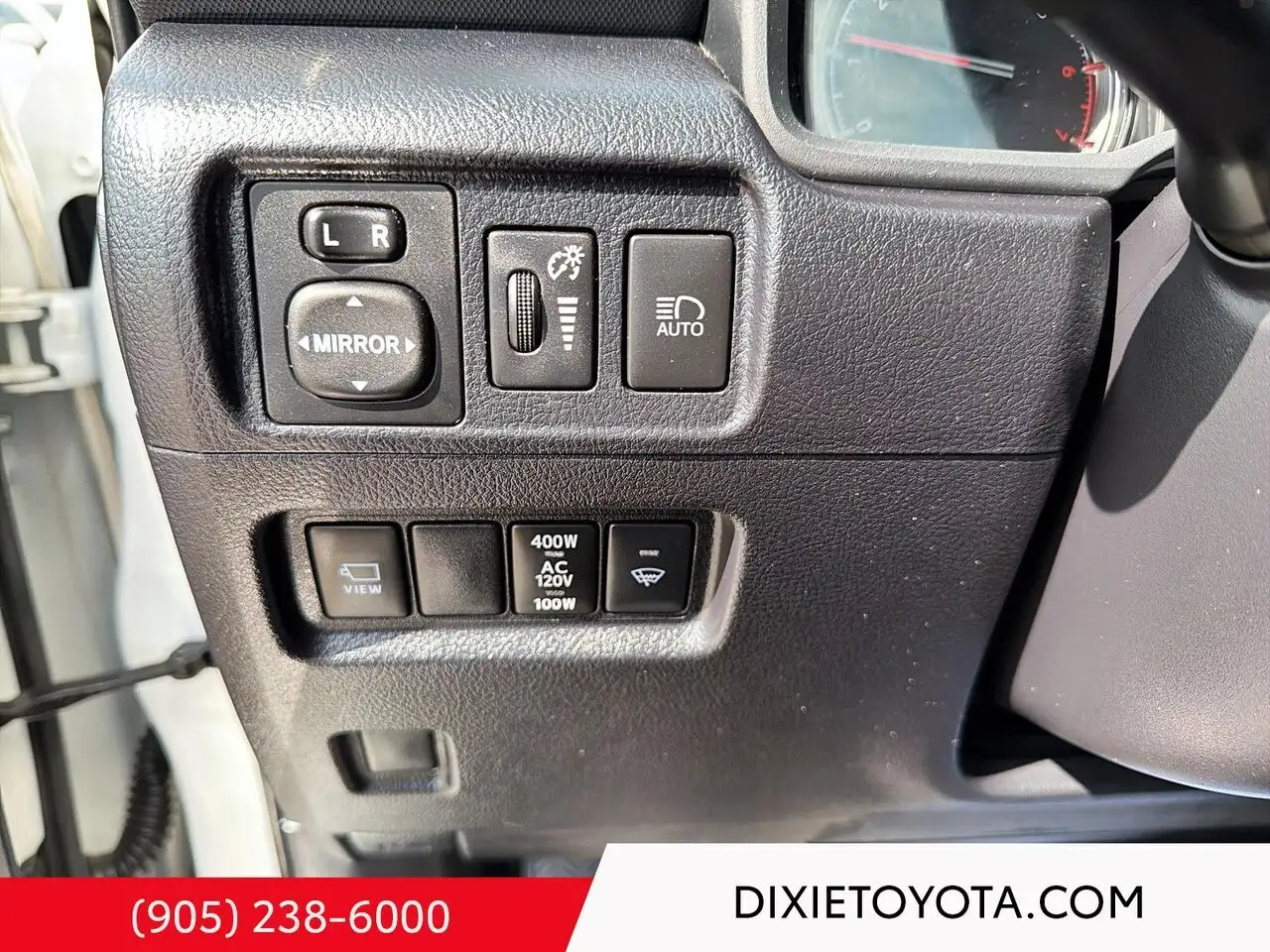 Toyota 4-Runner снимка Toyota 4-Runner