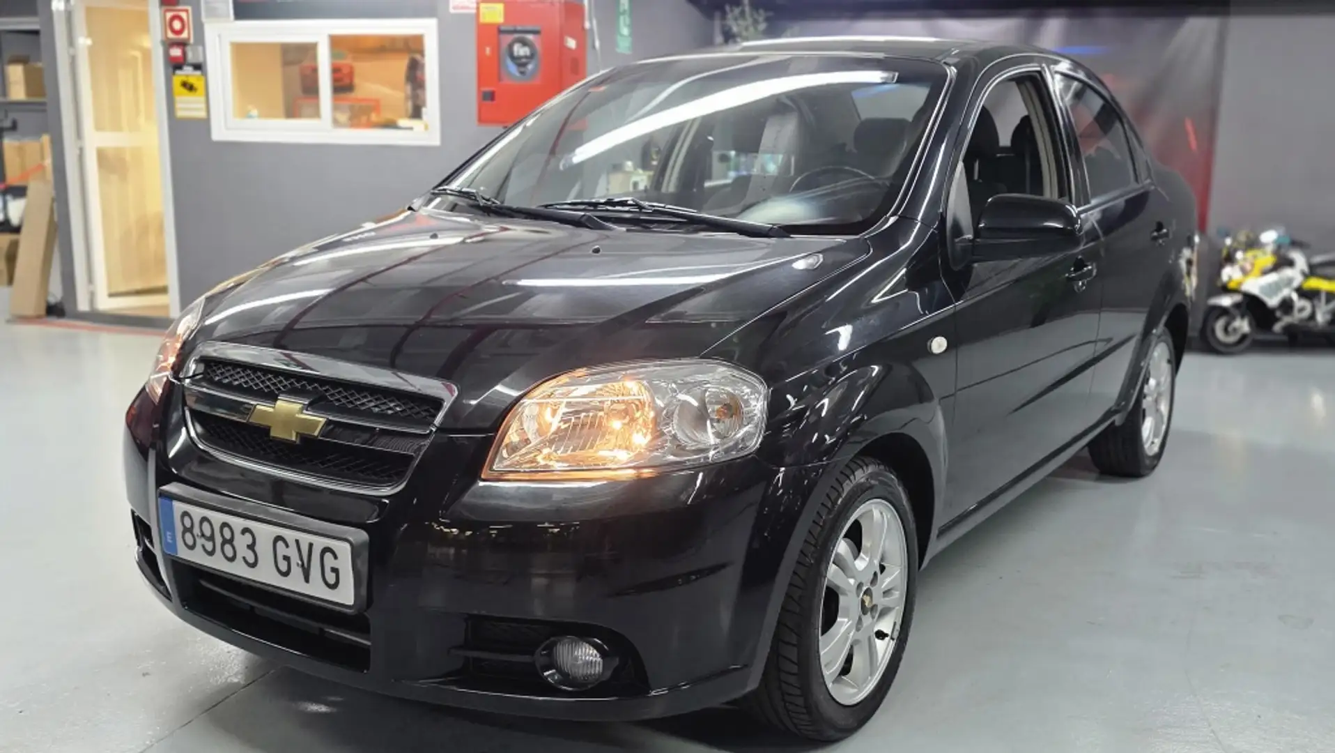 Chevrolet Aveo Sedán 1.4 16v LS - 1