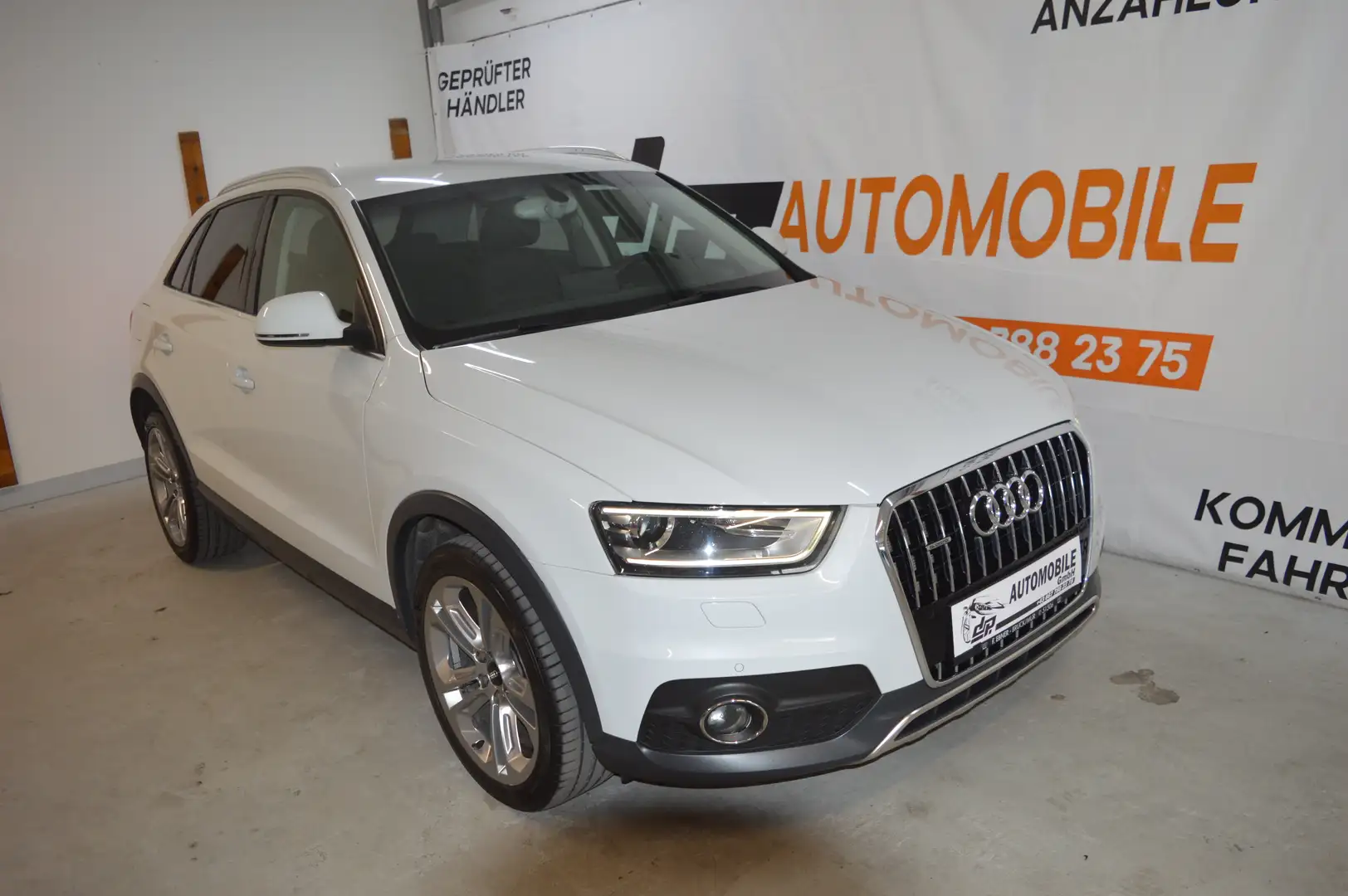 Audi Q3 2.0 TDI **1.Besitz**Offroad**Quattro**Xenon** Weiß - 1