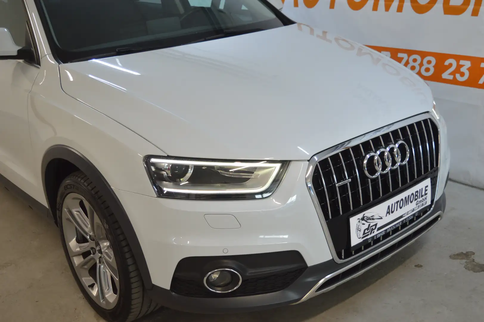 Audi Q3 2.0 TDI **1.Besitz**Offroad**Quattro**Xenon** Weiß - 2