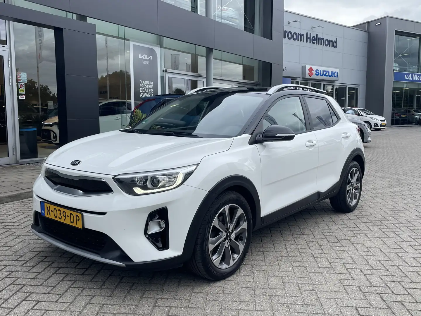 Kia Stonic 1.0 T-GDi DynamicPlusLine | Stoel/Stuur verwarming Wit - 2