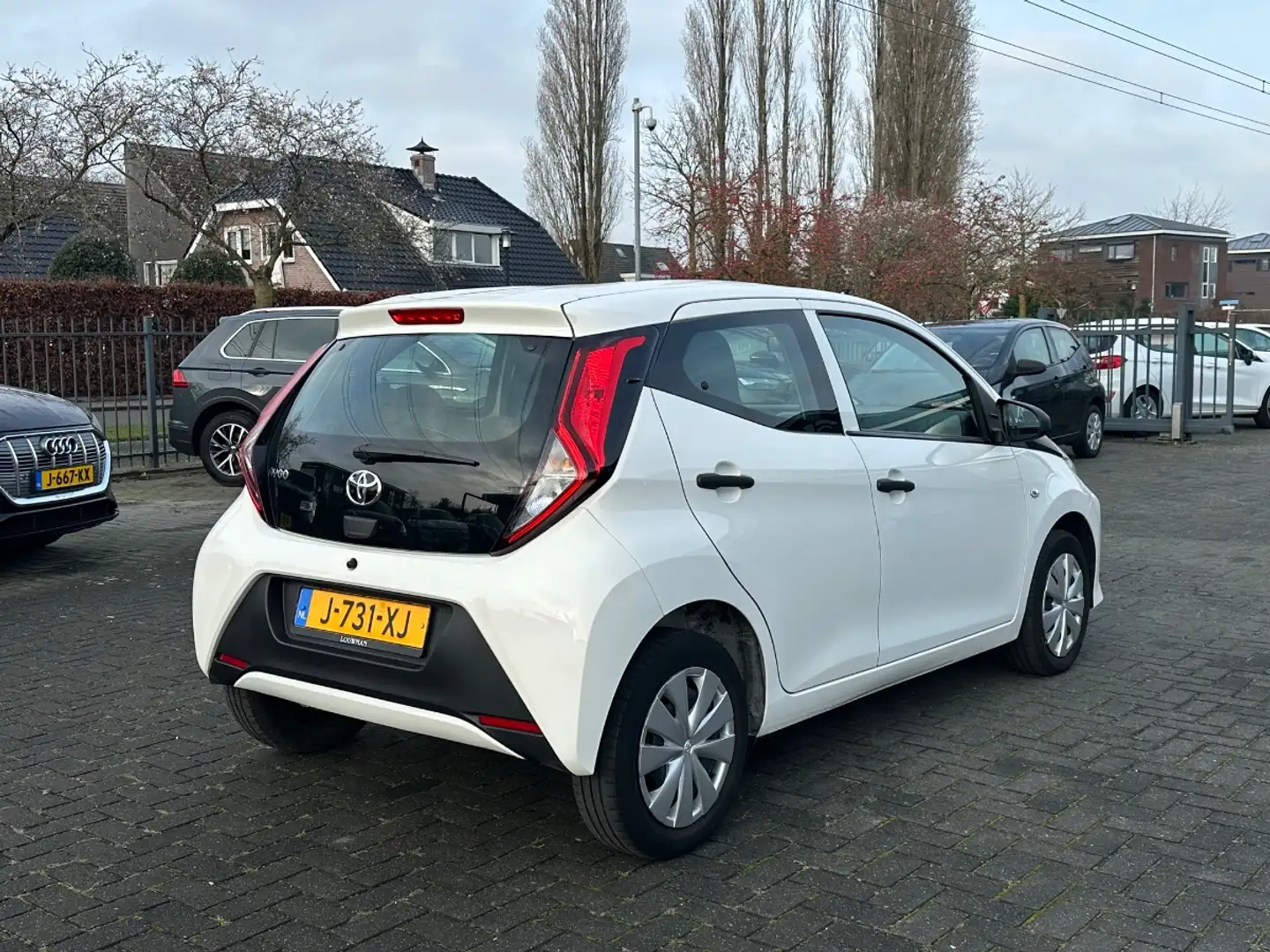 Toyota Aygo 1.0 VVT-i | X-Fun 5-Drs | Airco Blanc - 2