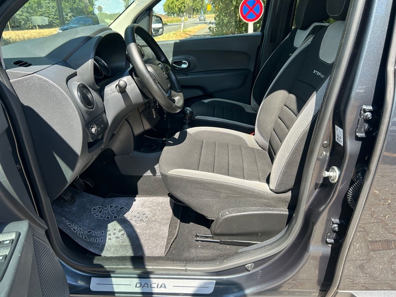 Dacia Lodgy Stepway Plus — photo 9