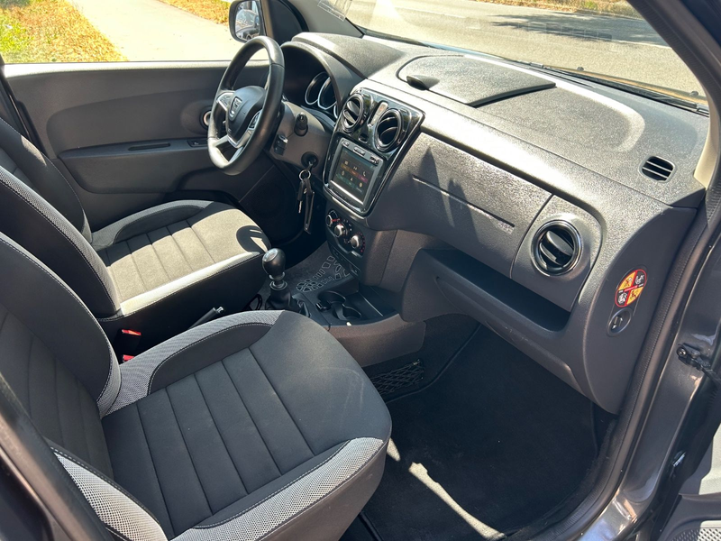 Dacia Lodgy Stepway Plus — photo 13