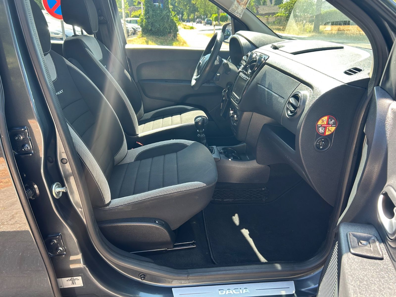 Dacia Lodgy Stepway Plus — photo 12