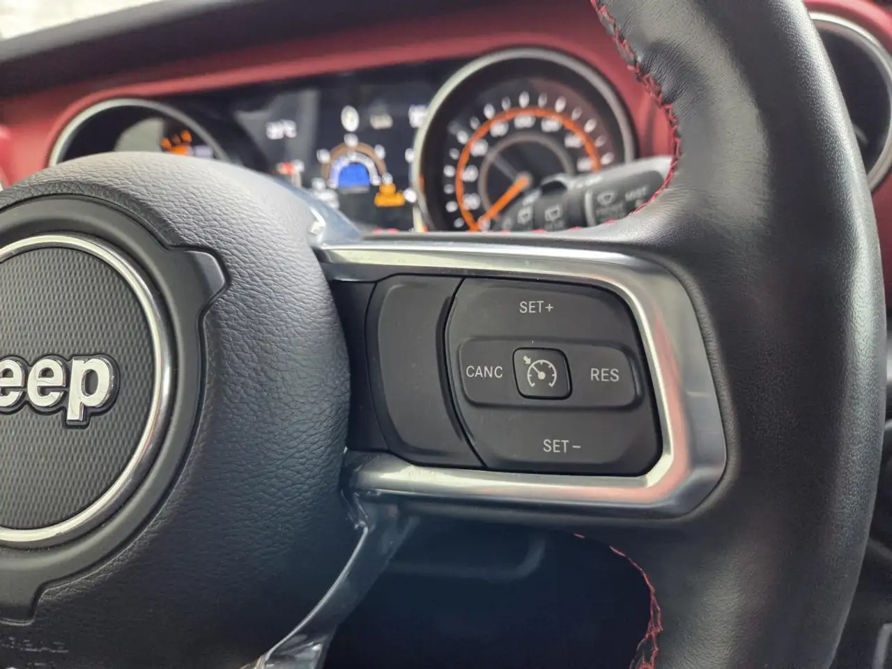 Jeep Wrangler photo Jeep Wrangler