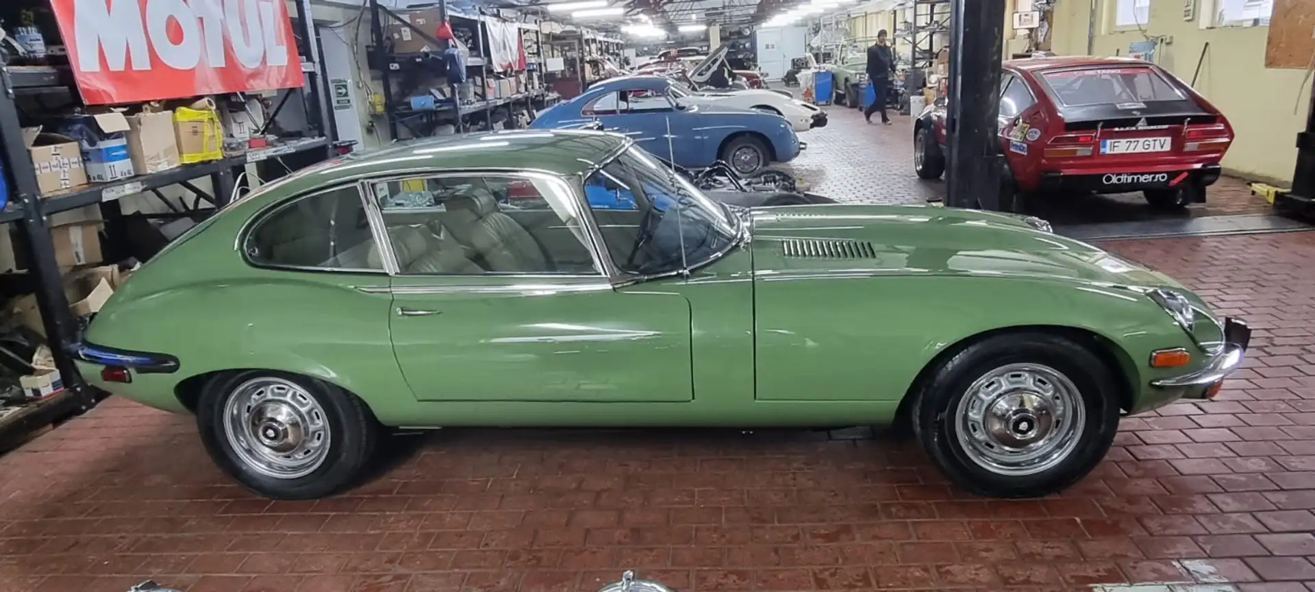 Jaguar E-Type Serie III | V12 Zöld - 1