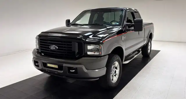 Ford F 250 Super Duty 4x4 Supercab Harley Davidson Edition Short Bed Pickup