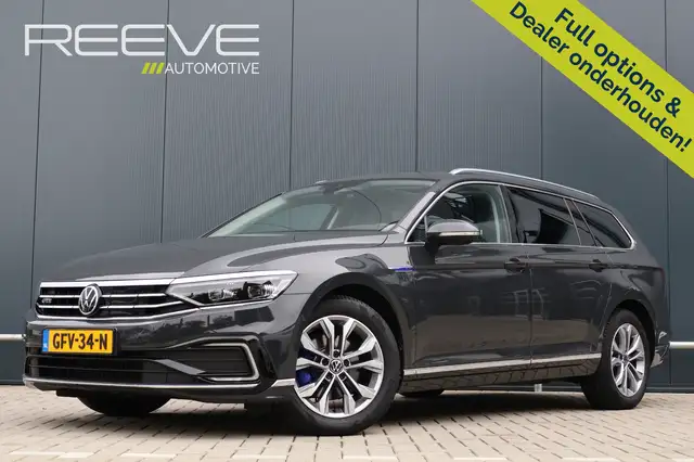 Volkswagen Passat Variant 1.4 TSI PHEV GTE | Pano | Trekhaak | Matrix Led |