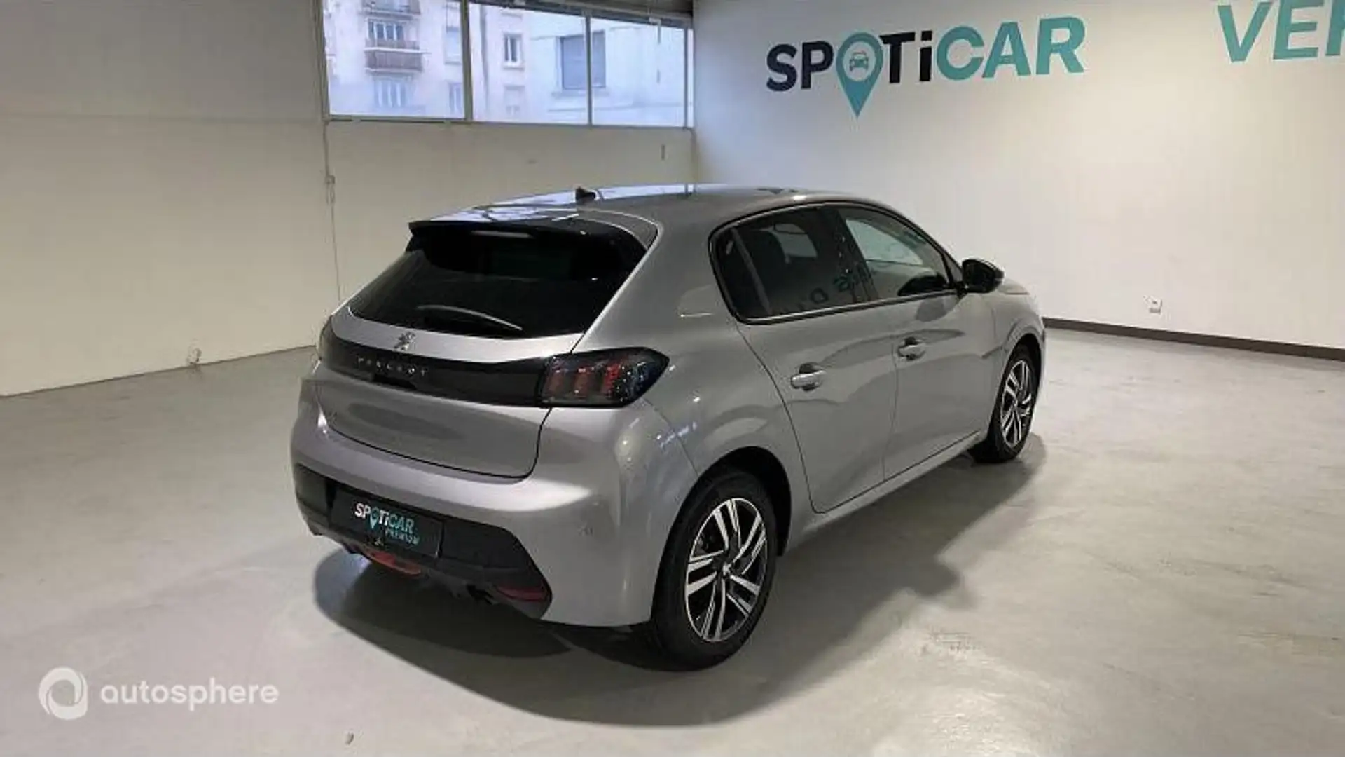 Peugeot 208 1.2 PureTech 100ch S\u0026S Allure  Pack - 2